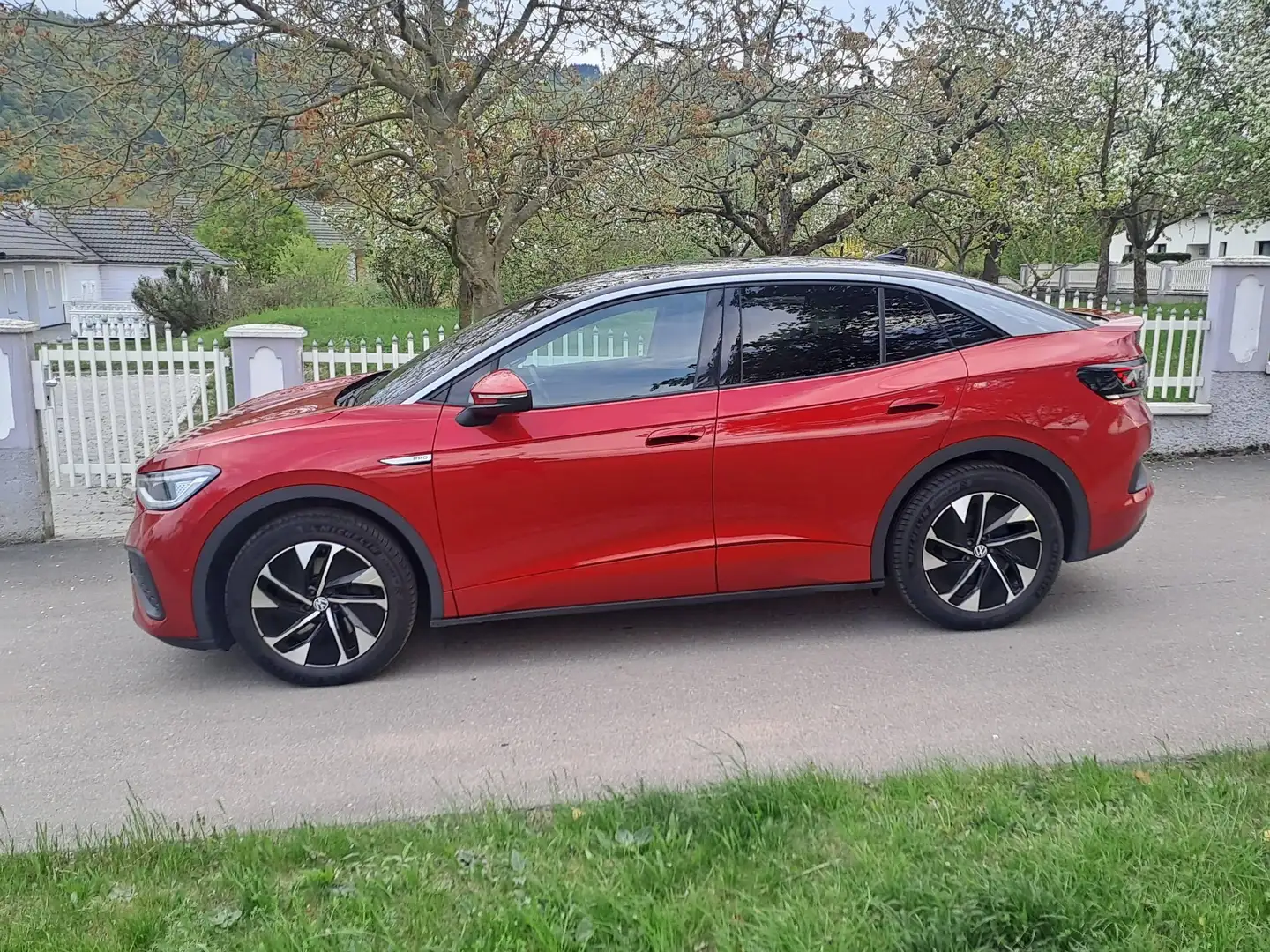 Volkswagen ID.5 ID.5 Pro 128kW / 77kWh Pro Rot - 2