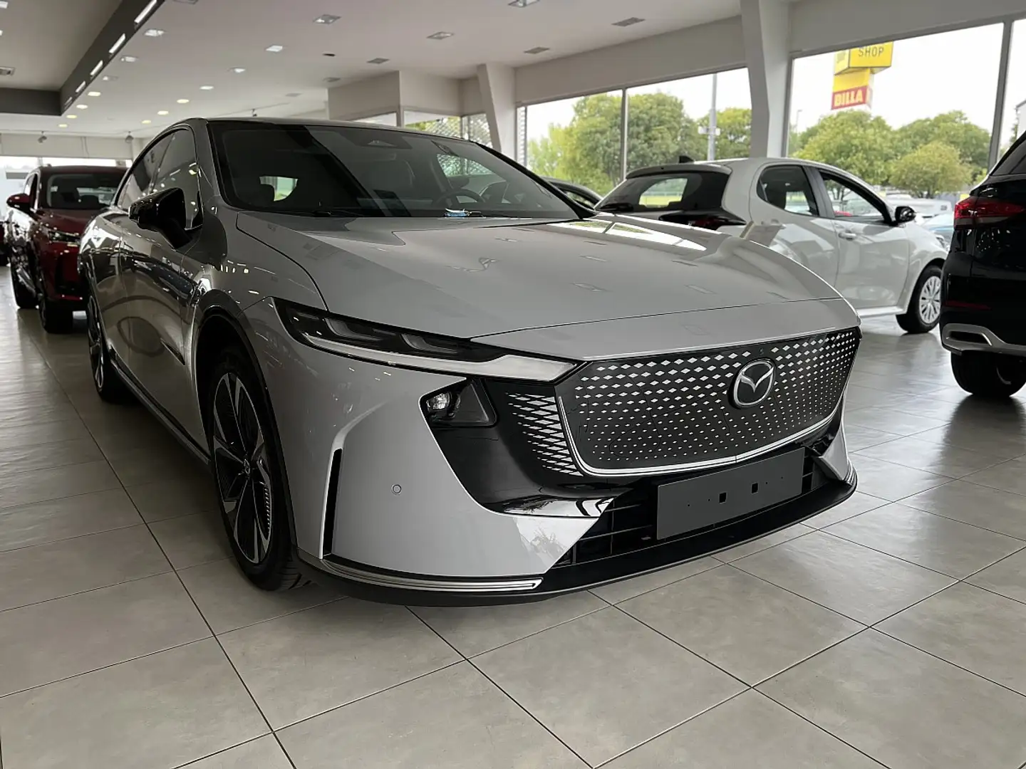 Mazda 6 Mazda 6 e 68,8kWh SR Takumi Grau - 2