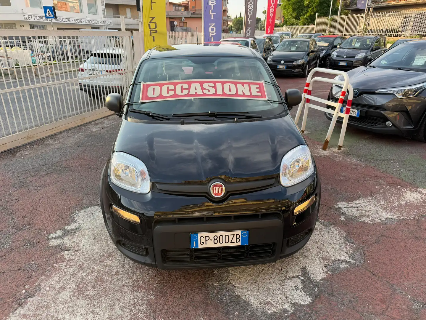 Fiat Panda HYBRID 5 POSTI *SOLO 8000 KM* Zwart - 2