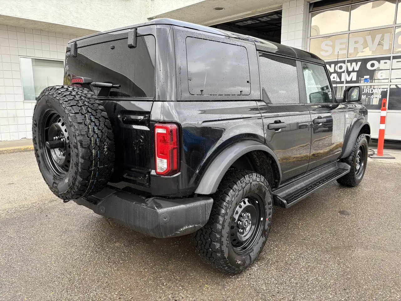 Ford Bronco снимка Ford Bronco
