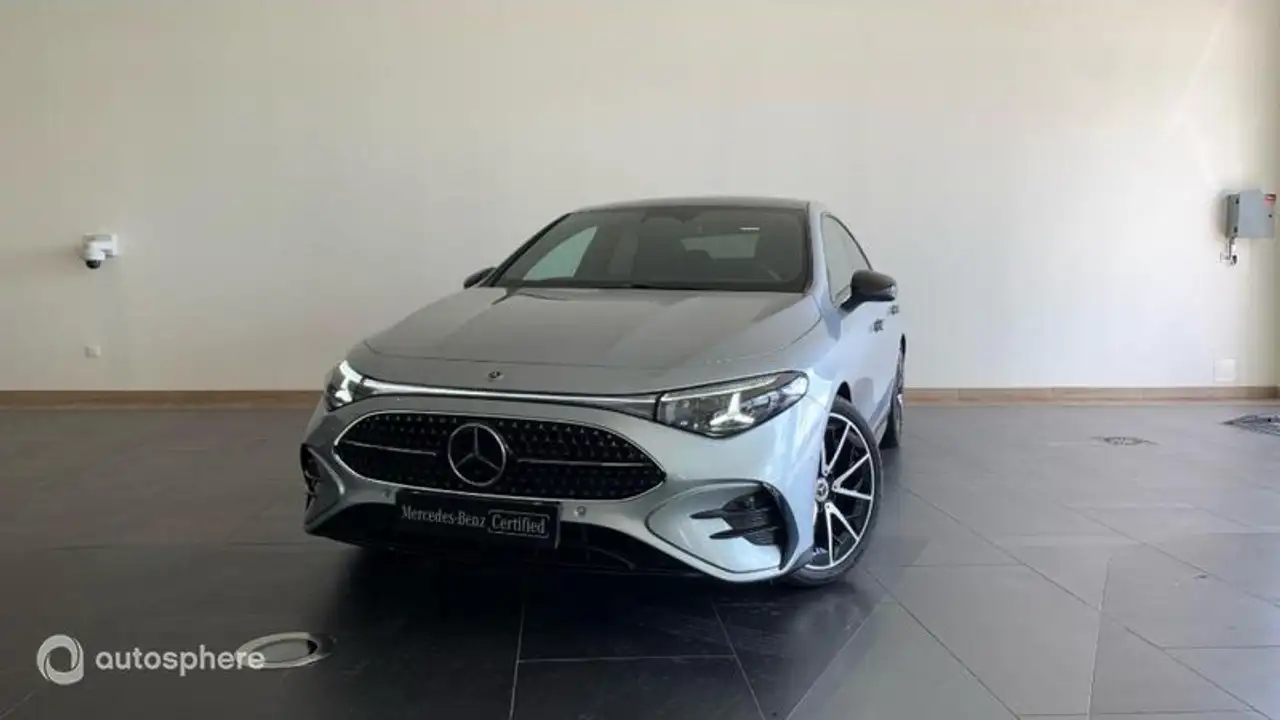 Mercedes-Benz CLA 200