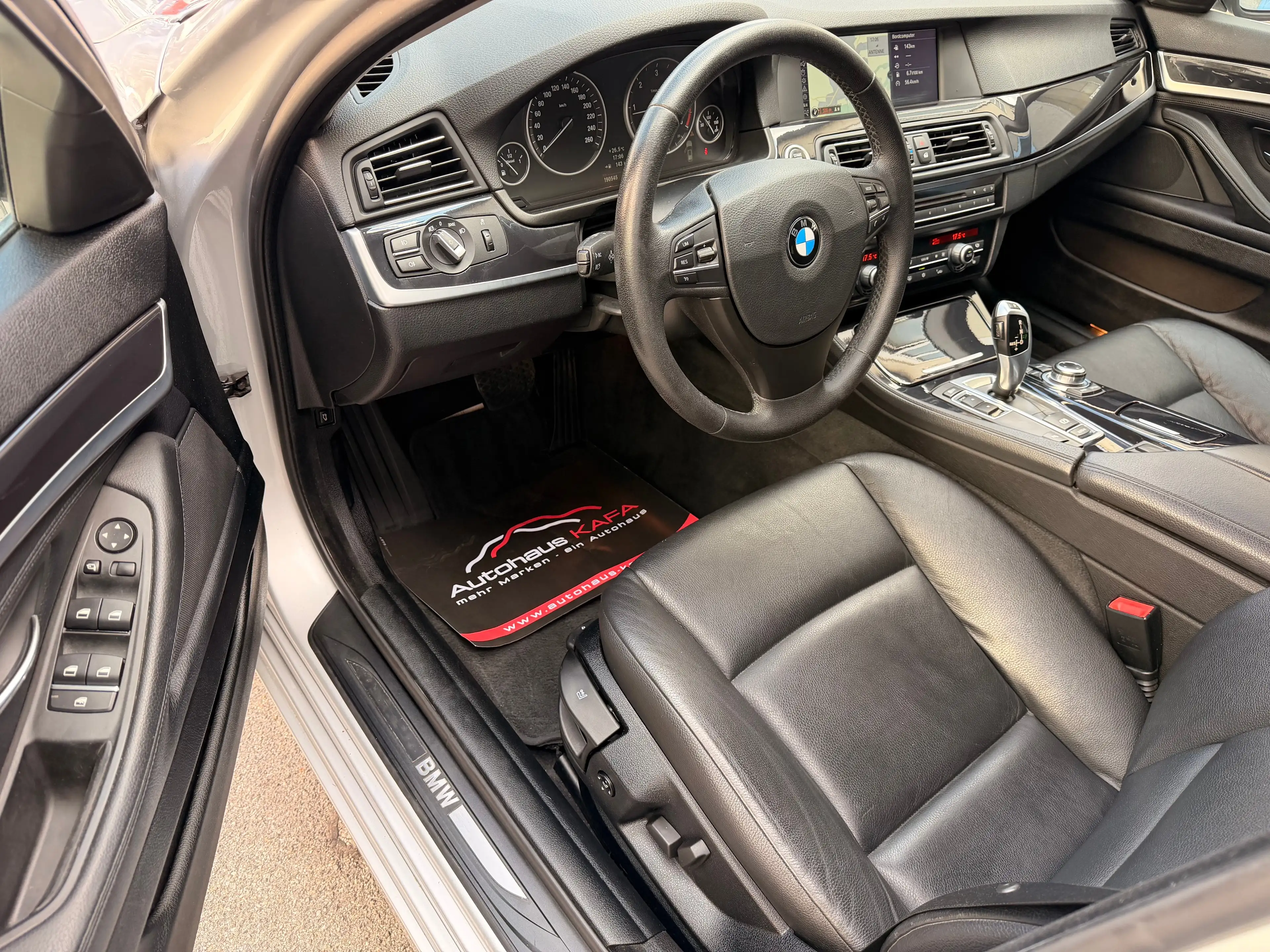 BMW 525 525 D ** LEDER/NAVI/SHZ/XENON** — photo 8