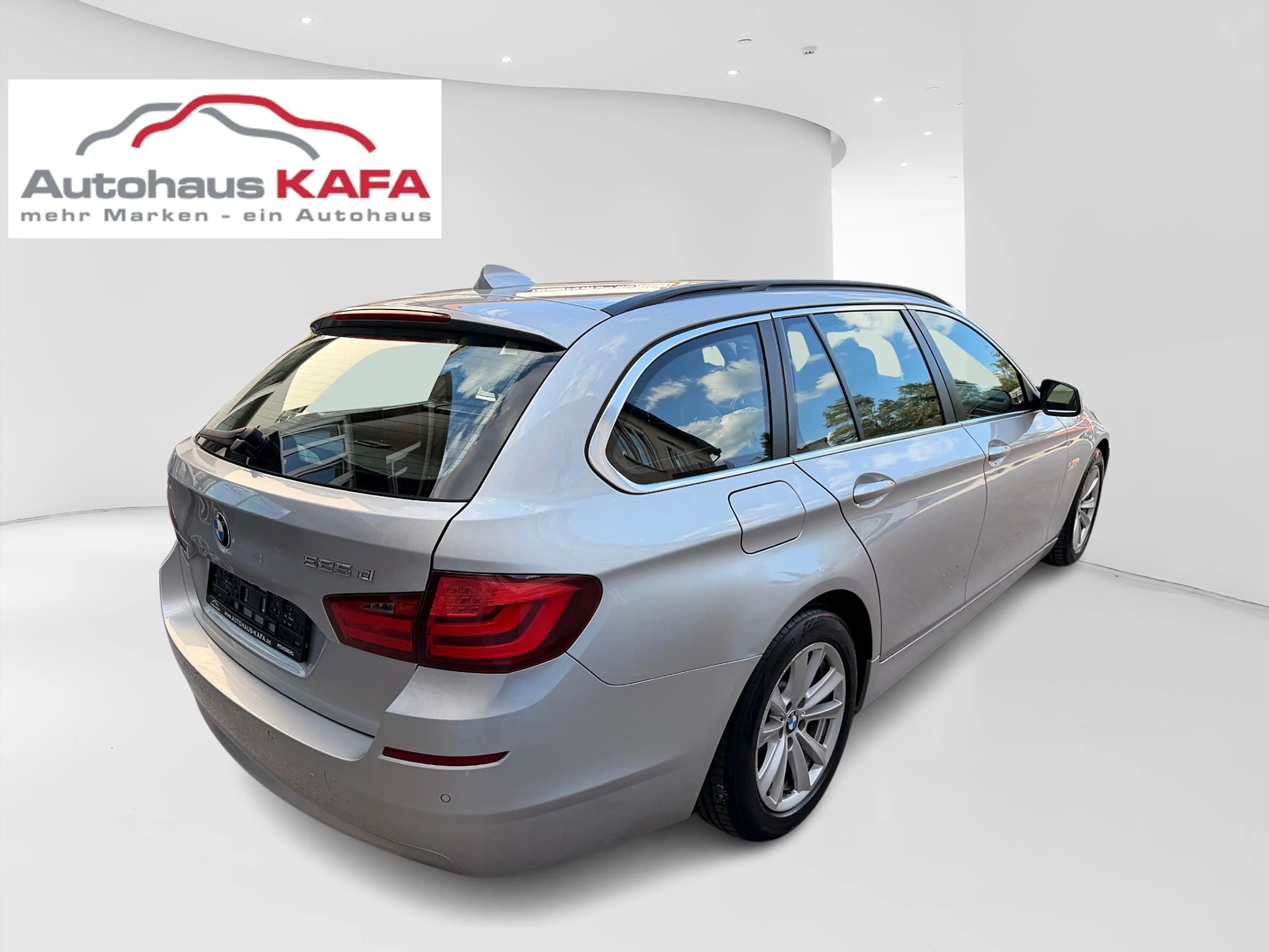 BMW 525 525 D ** LEDER/NAVI/SHZ/XENON** — photo 7