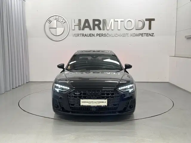 Audi A8 view 5