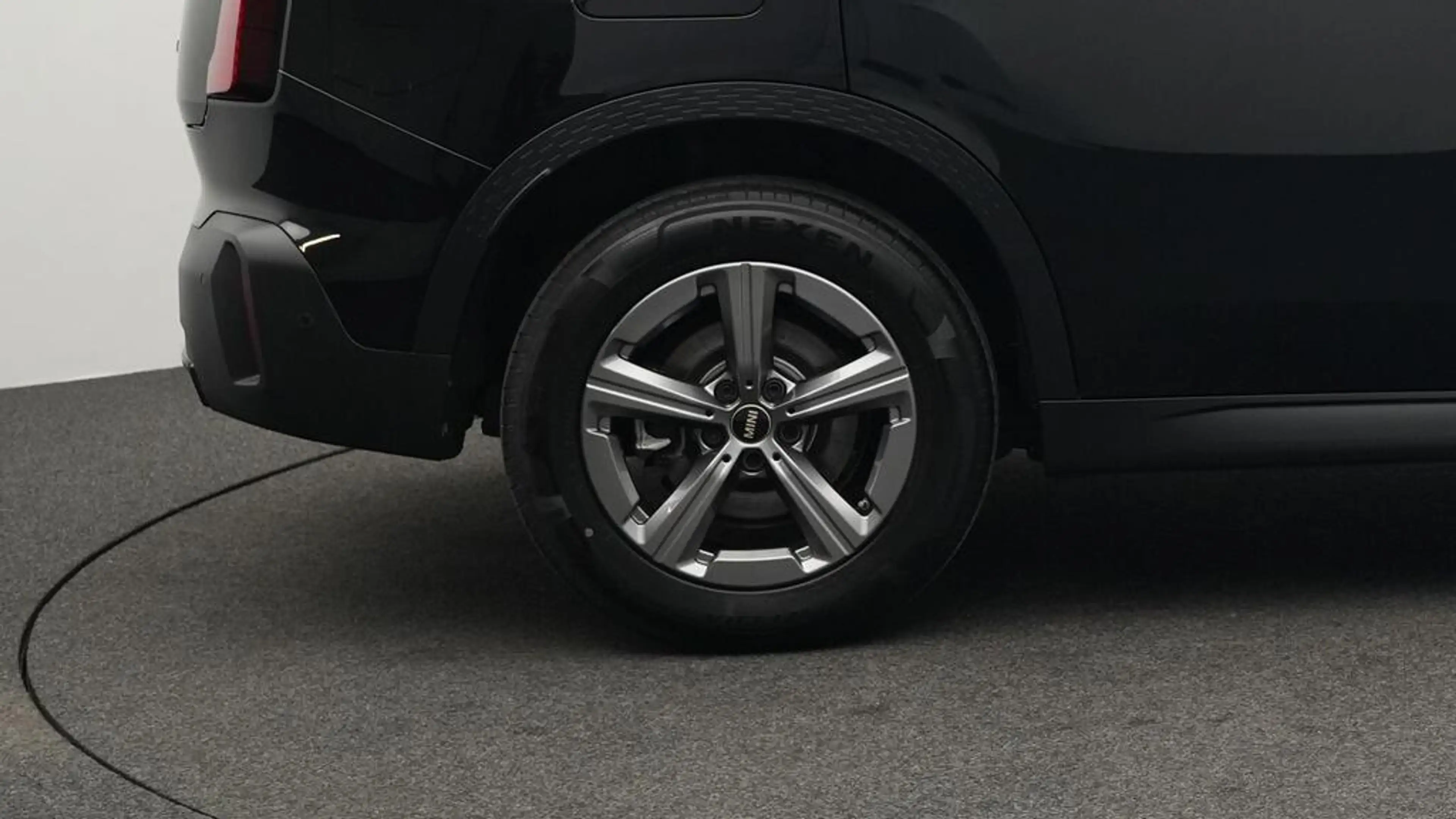 MINI Countryman D Classic Trim — photo 11