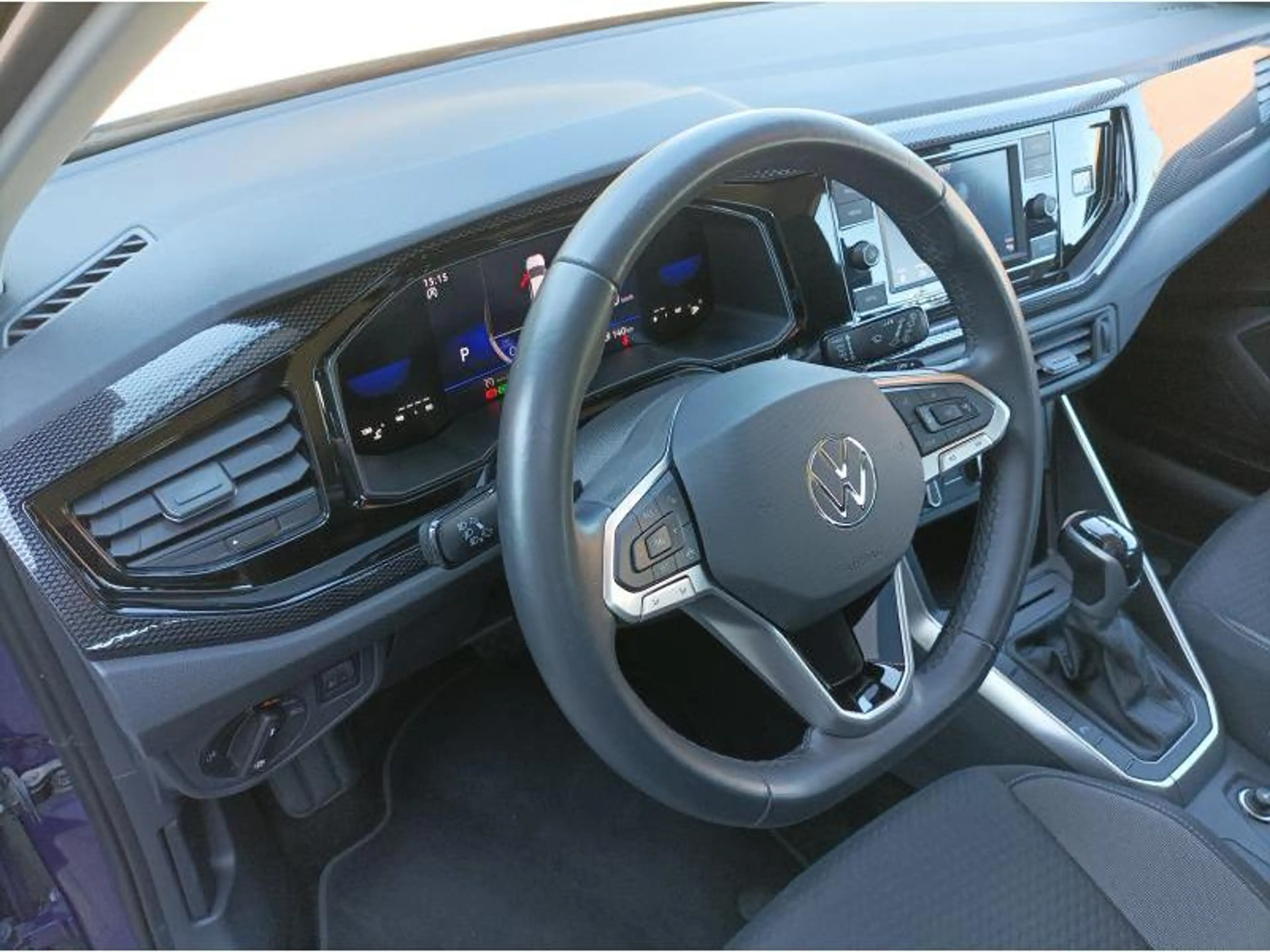 Volkswagen Polo VI Life — photo 15