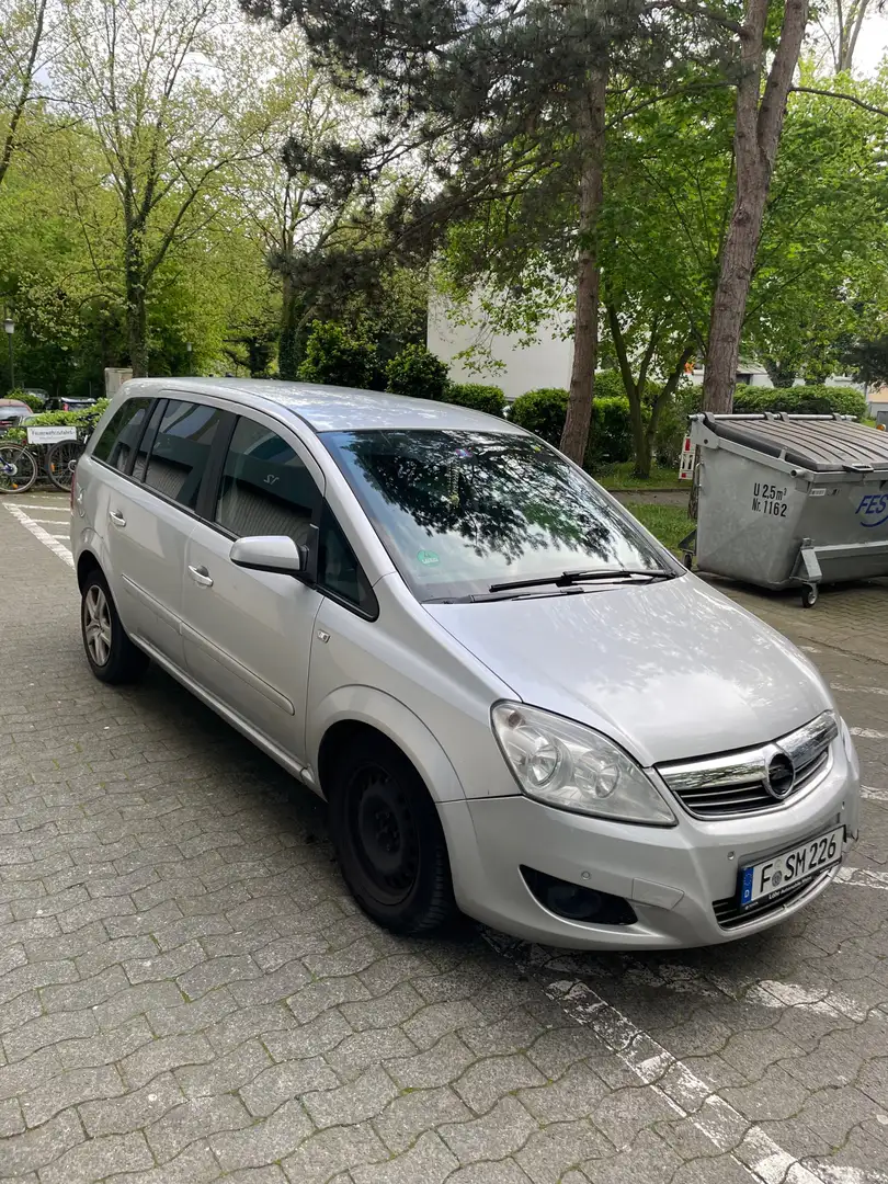 Opel Zafira Edition Grau - 1