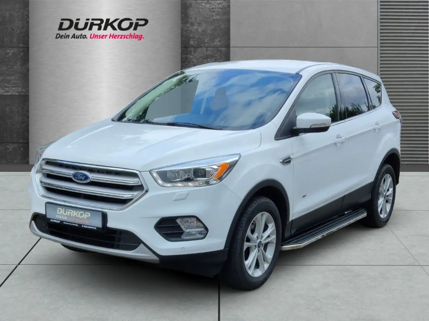 Ford Kuga Titanium EcoBoost KUGA 1.5 Navi Bi-Xenon El. Heckk Biały - 1