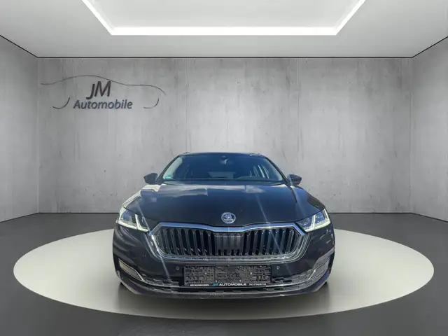 Skoda Octavia view 8