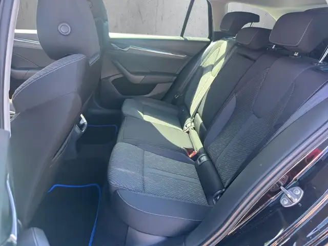Skoda Octavia view 12