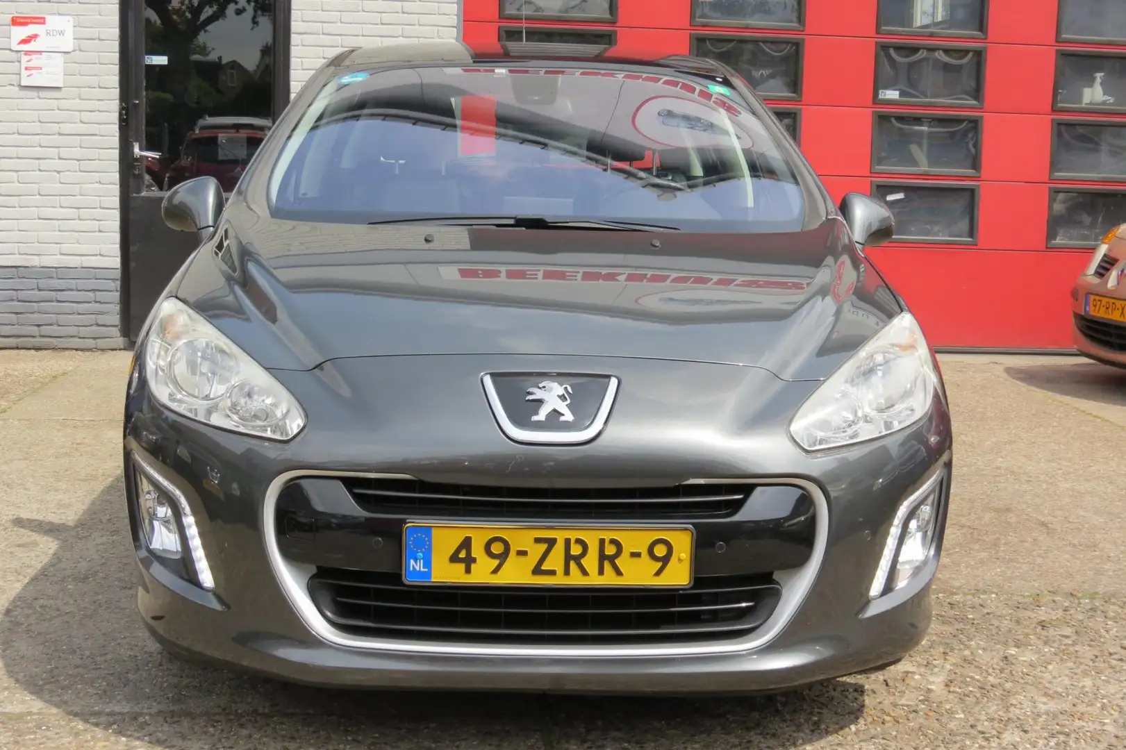 Peugeot 308 1.6 VTi Active , 5 DEURS, AIRCO, NAVIGATIE .LED Grijs - 2