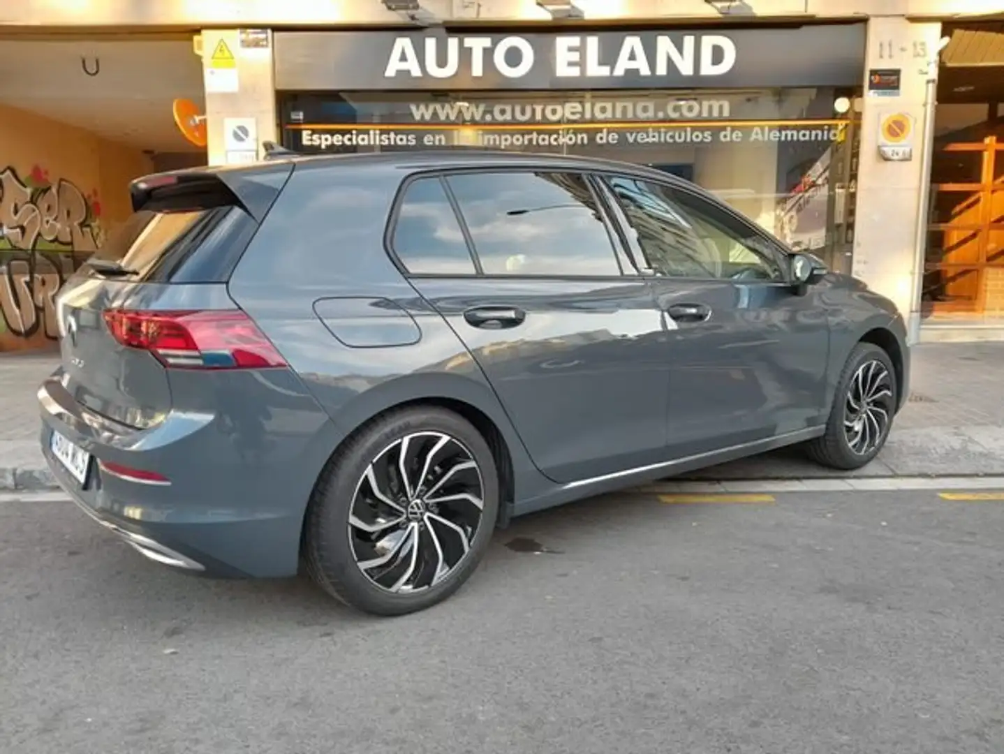 Volkswagen Golf VIII 1.5 TSI Gris - 1