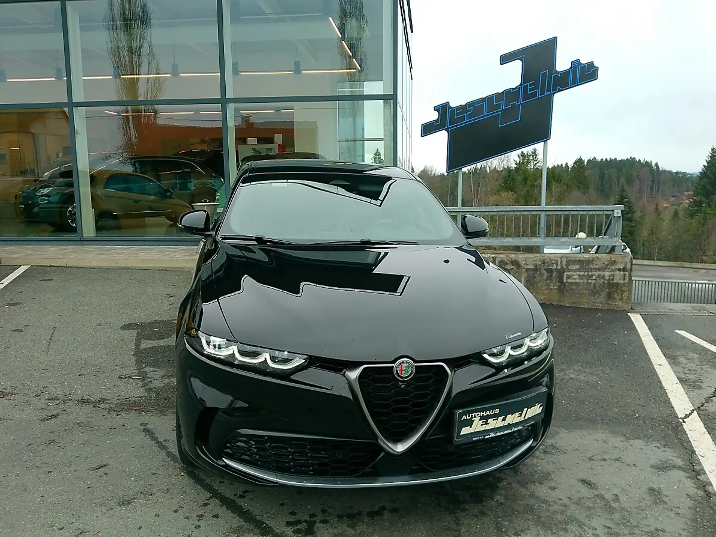 Alfa Romeo Tonale Ti 1.6 Multijet DCT Schwarz - 1
