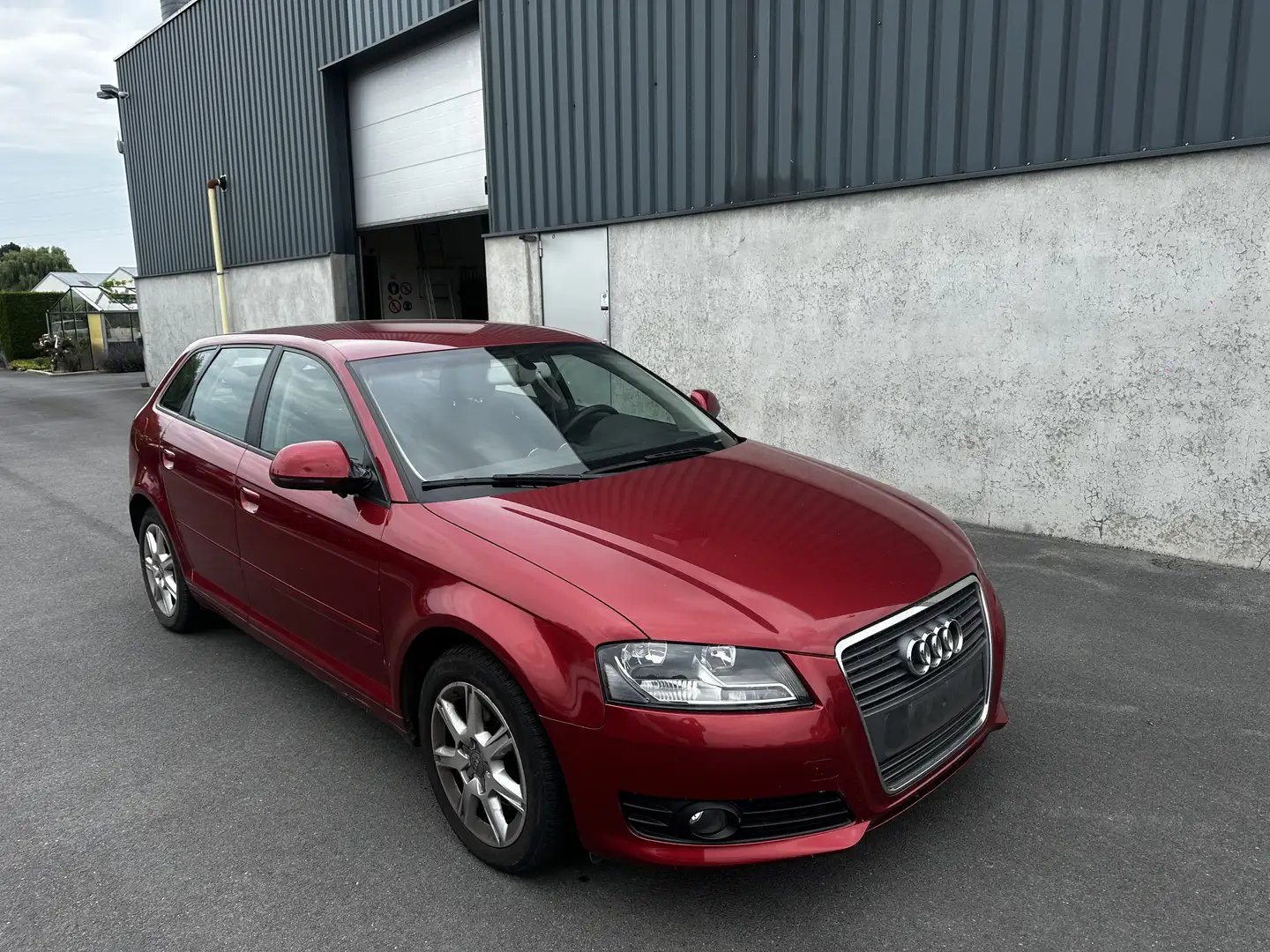 Audi A3 Sportback 1.6i Ambition Rojo - 1
