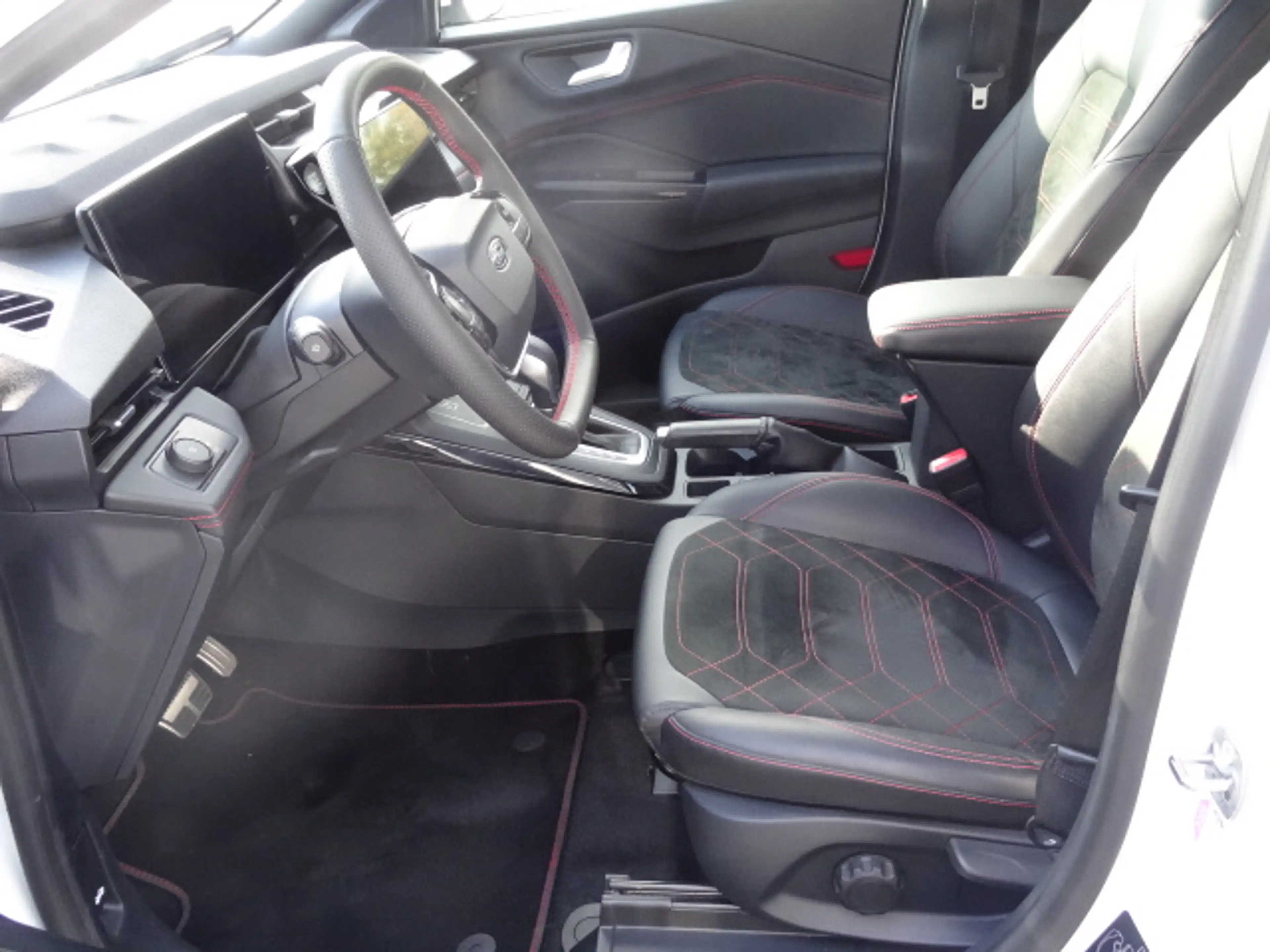 Ford Puma Puma 1.0 EcoBoost Hybrid Aut. ST-LINE X — photo 11