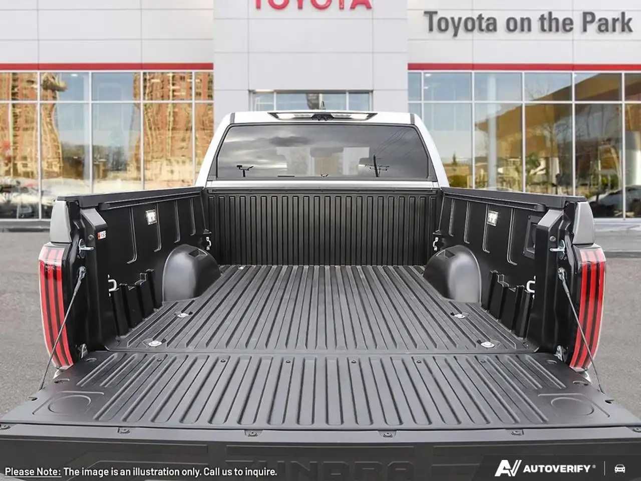 Toyota Tundra снимка Toyota Tundra
