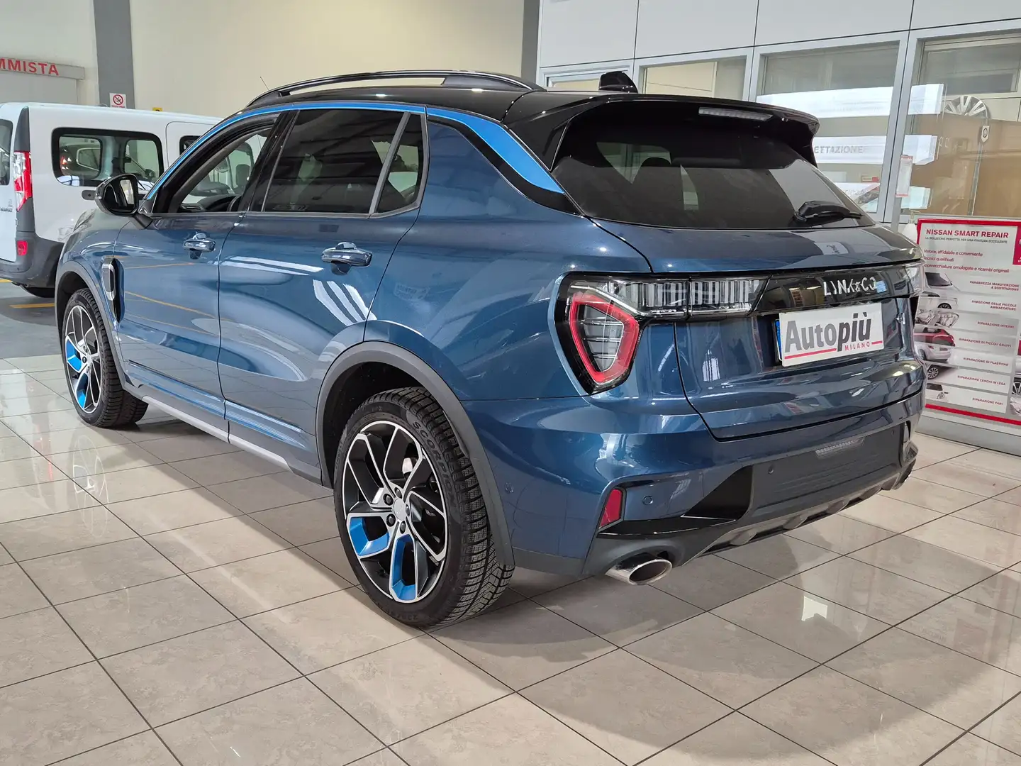 Lynk & Co 01 01 1.5 td phev auto Bleu - 2