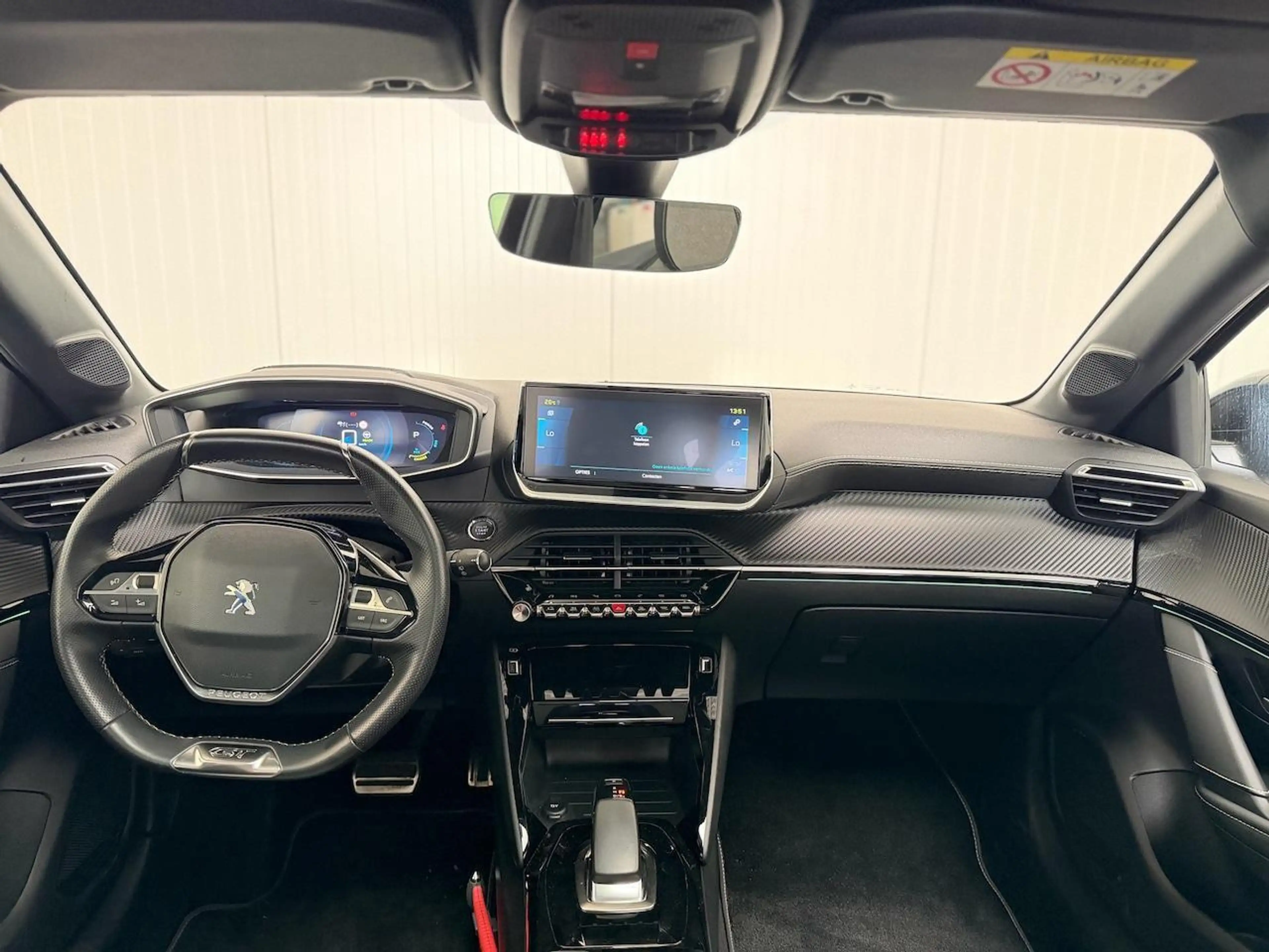 Peugeot e-208 GT EV 50kWh 136 Pano| Carplay SOH 93% — photo 10