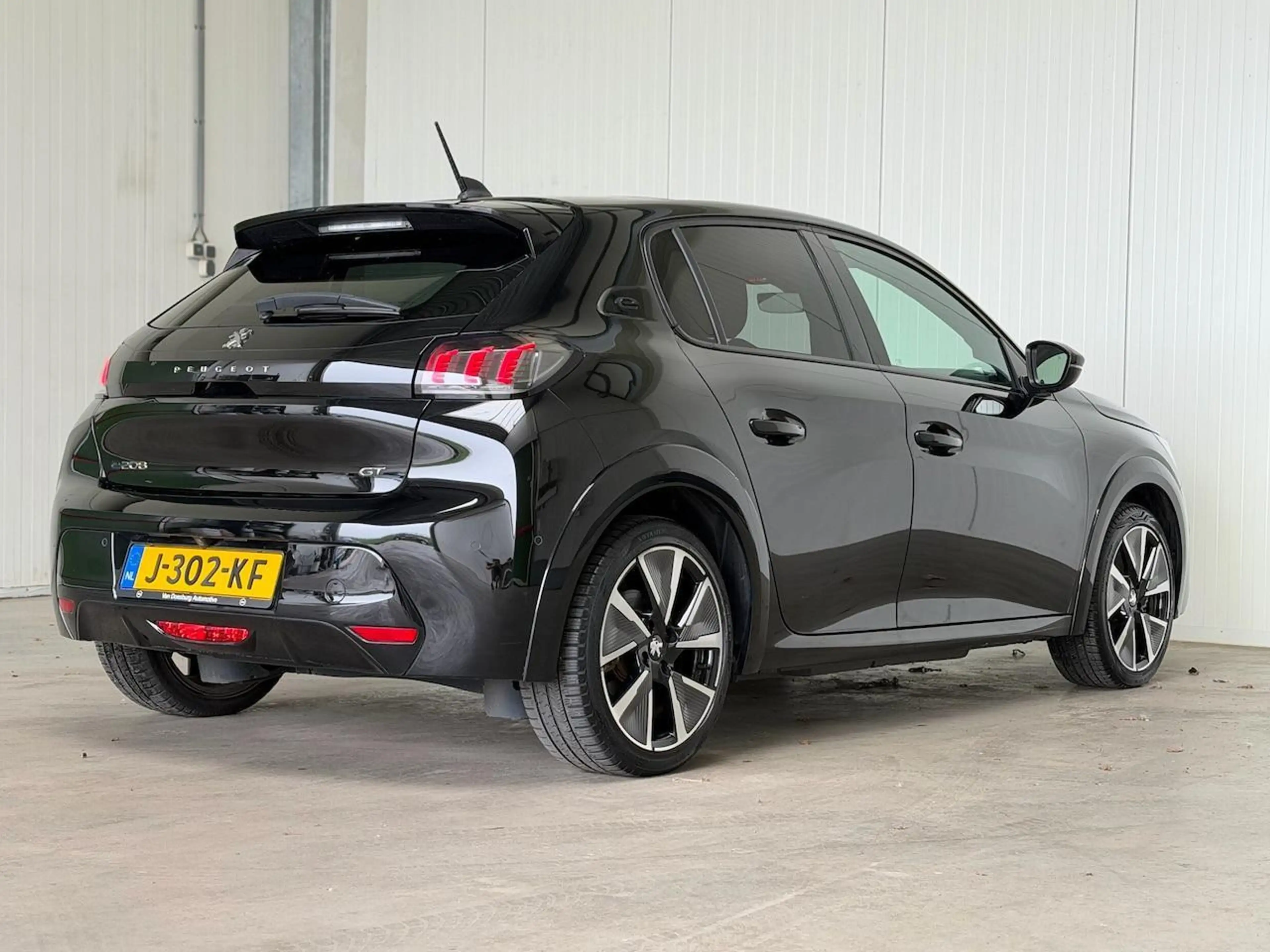 Peugeot e-208 GT EV 50kWh 136 Pano| Carplay SOH 93% — photo 5