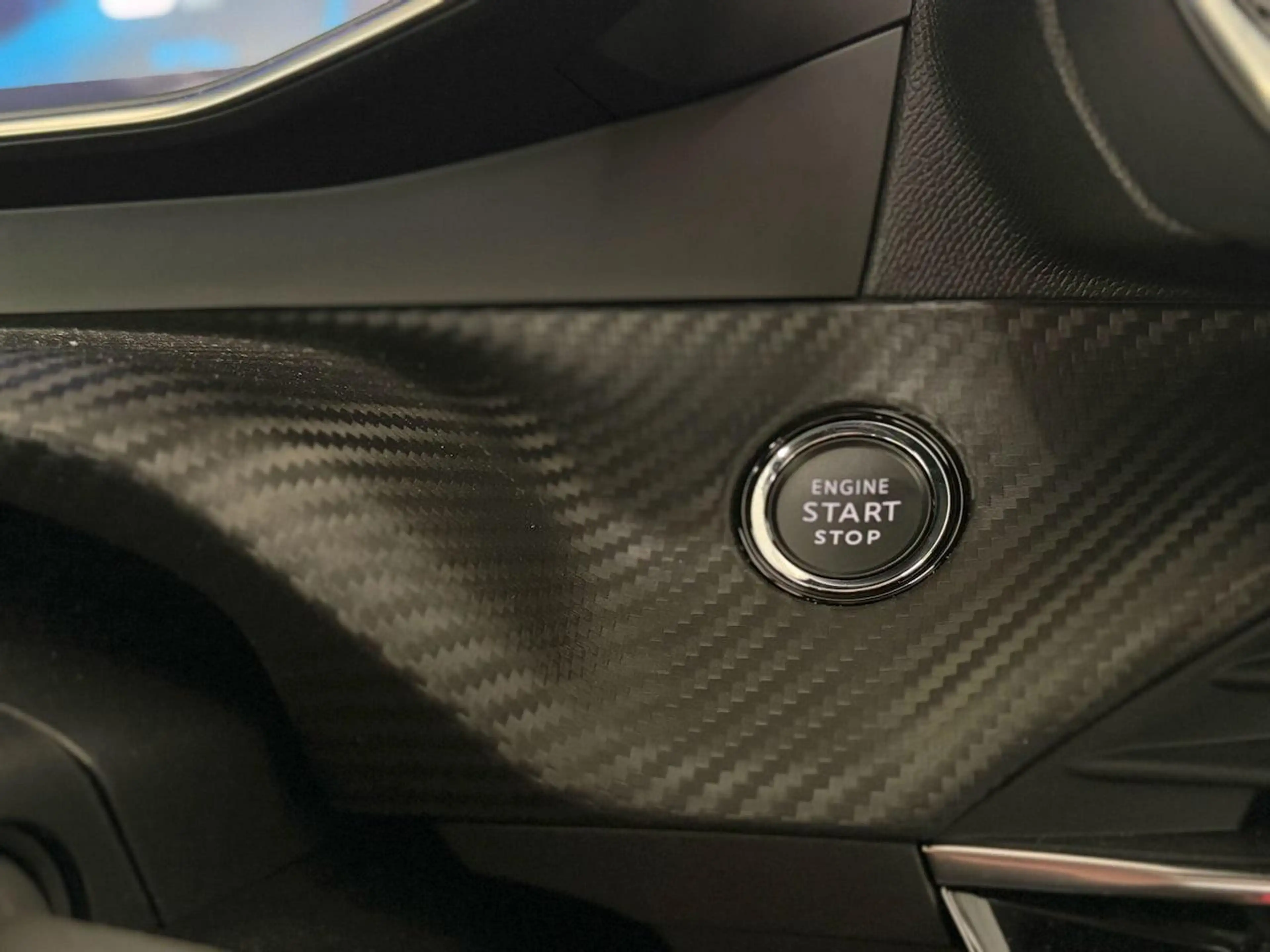 Peugeot e-208 GT EV 50kWh 136 Pano| Carplay SOH 93% — photo 25