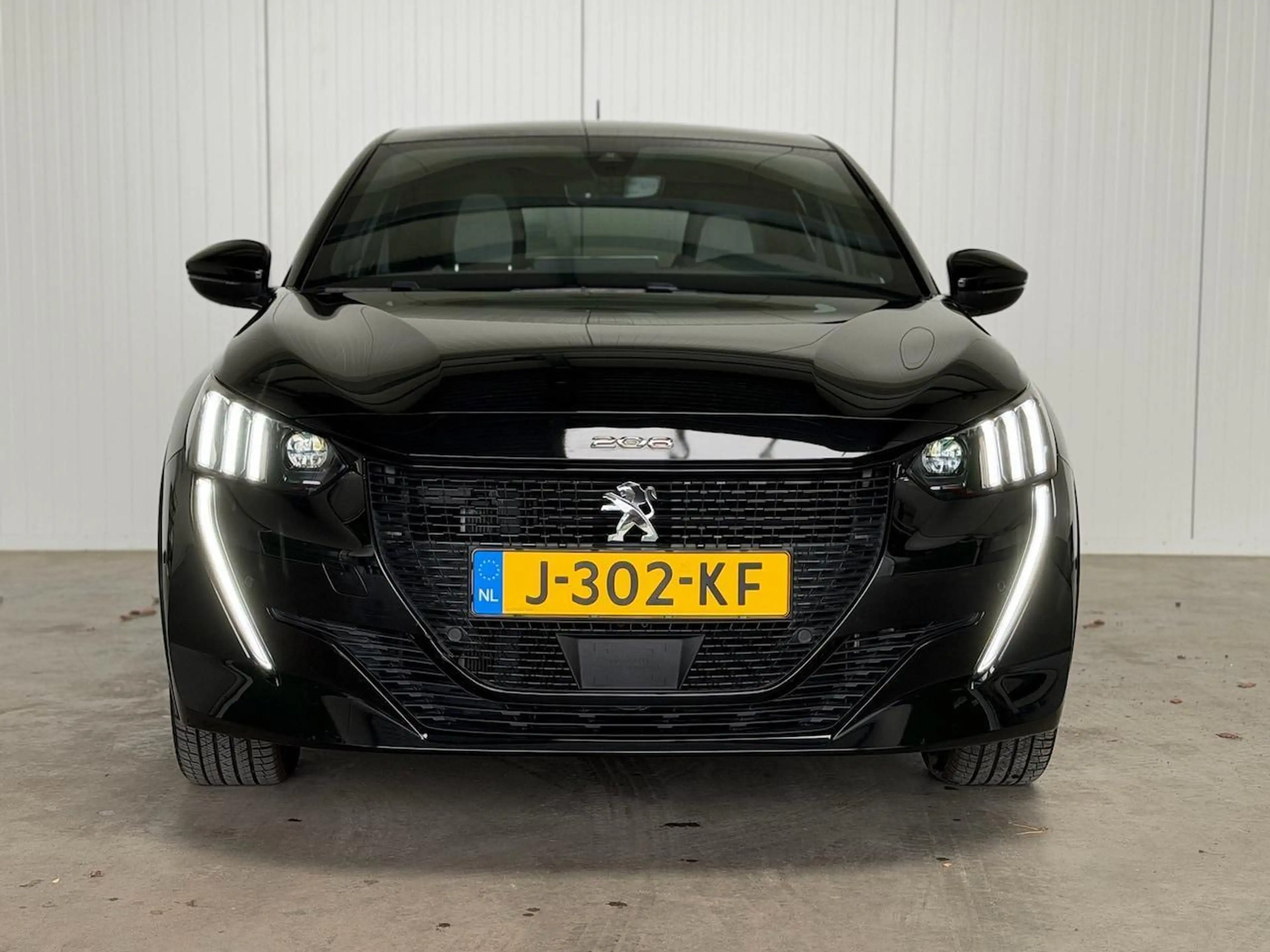 Peugeot e-208 GT EV 50kWh 136 Pano| Carplay SOH 93% — photo 3