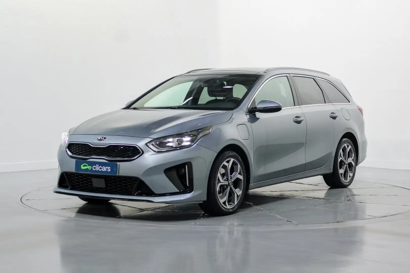 Kia Ceed / cee'd Tourer 1.6 PHEV eMotion Aut. Blanco - 1