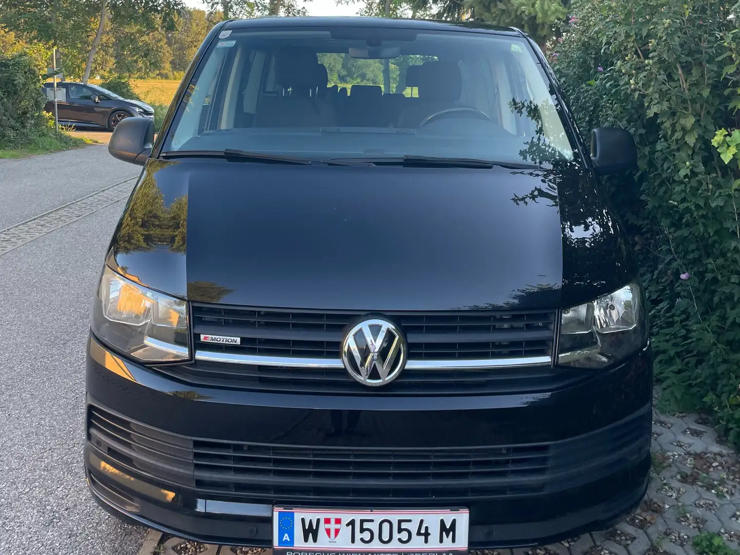Volkswagen T6 Multivan Multivan Trendline 2,0 TDI 4Motion BMT DSG Nero - 1