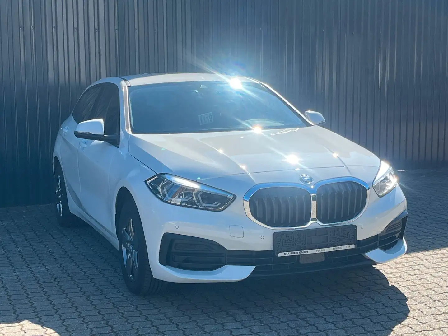 BMW 116 i 5-Türer/ Lenkradheizung/Navi/LED/Sitzheiz Alb - 2