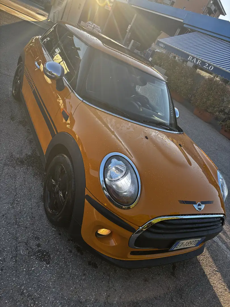 MINI One D Mini IV F55-F56 2015 1.5 3p - 1