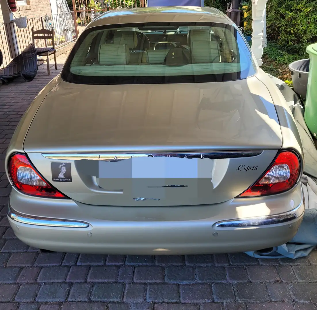 Jaguar XJ6 XJ Diesel 2.7 Twin Turbo Diesel - 2