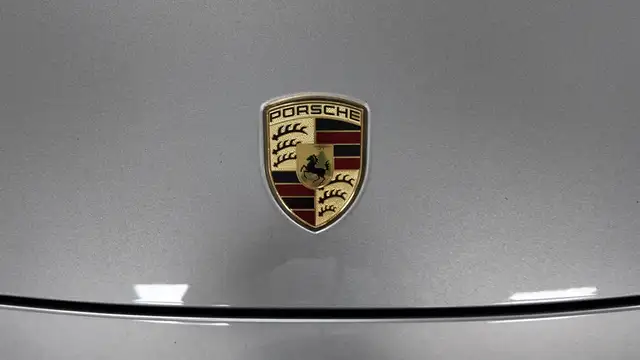 Porsche Panamera view 9