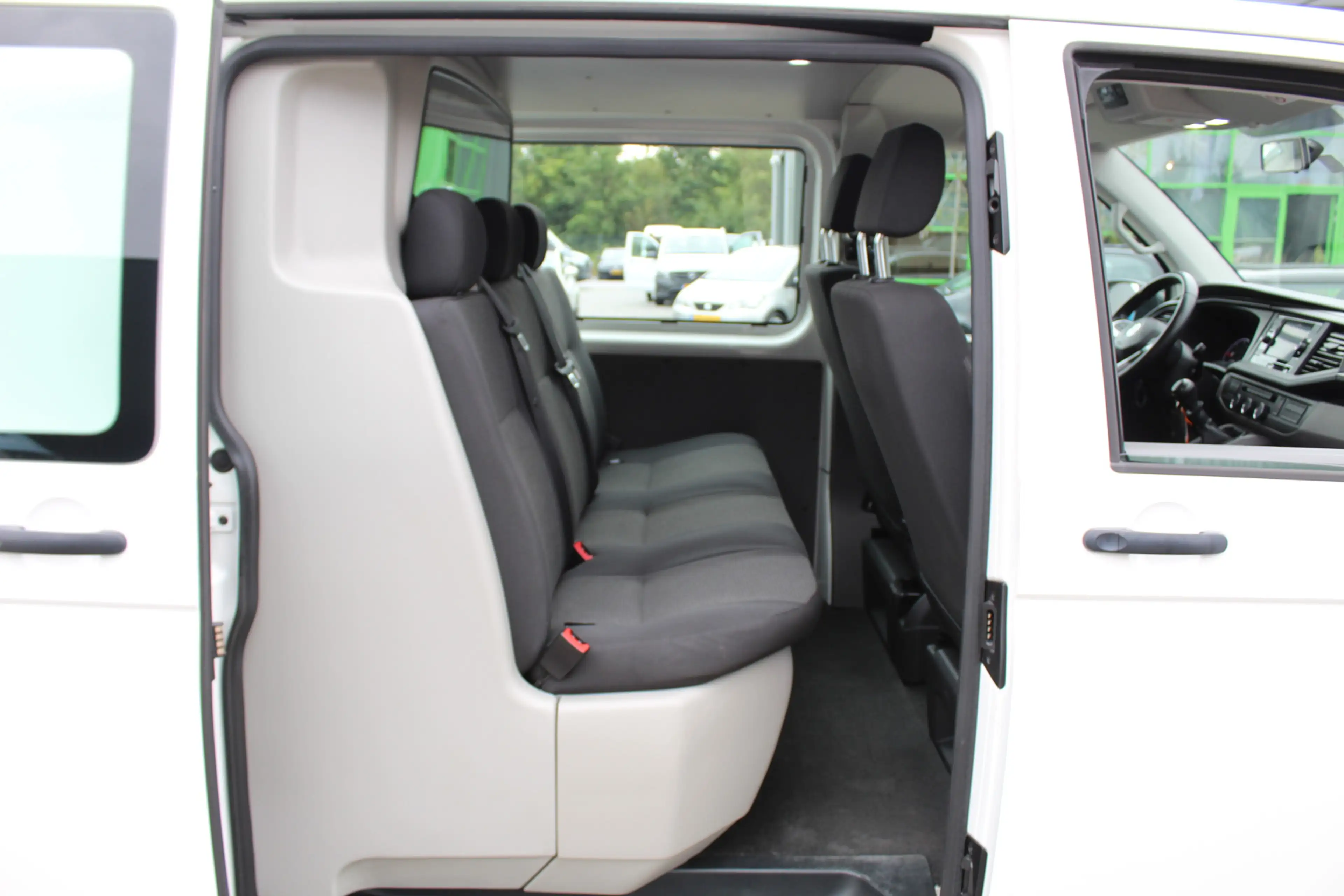 Volkswagen T6.1 Transporter 2.0 TDI 150Pk L2H1 30 DC Comfortline | Trekhaak | — photo 5