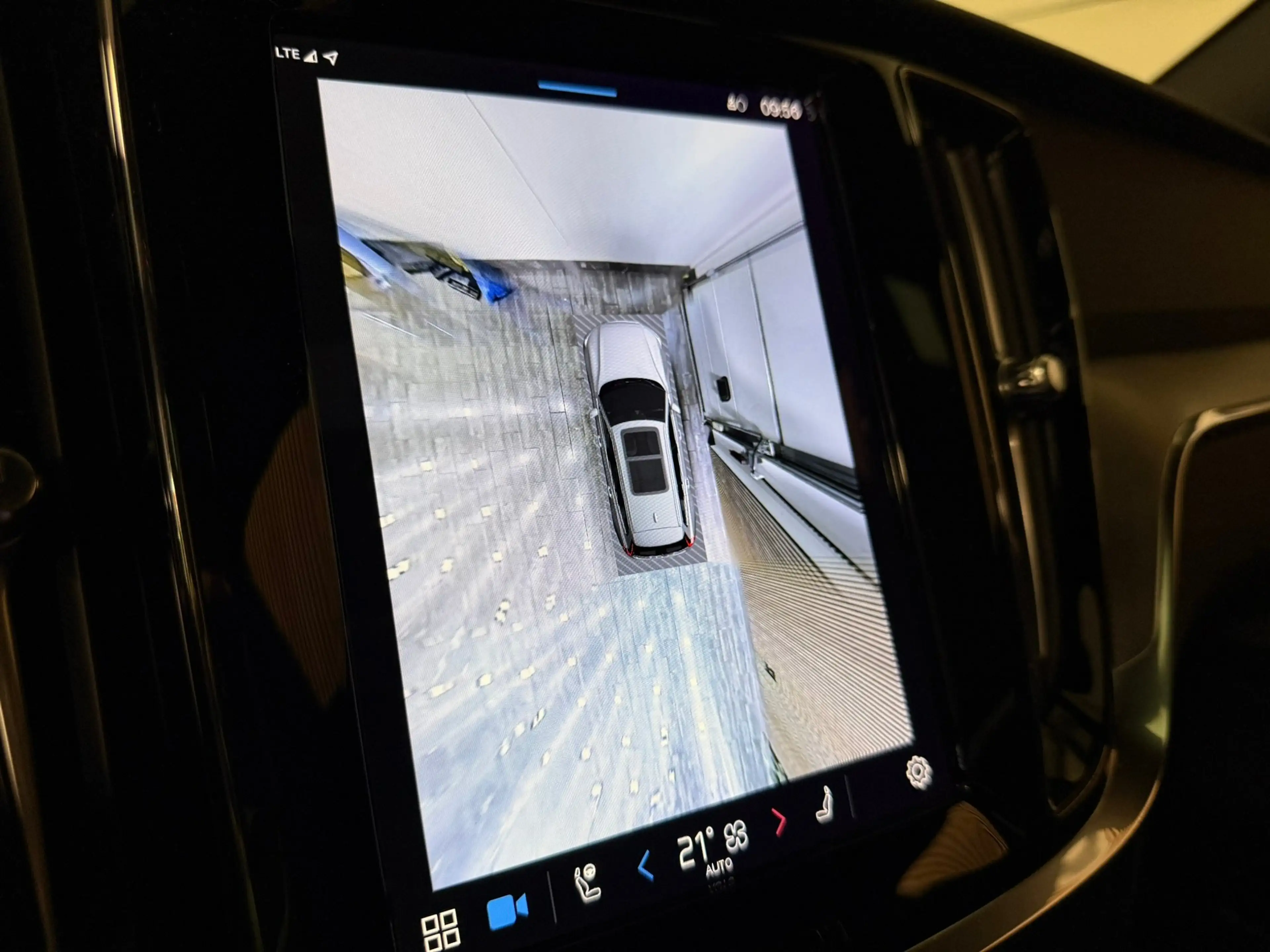 Volvo V60 T6 AWD Recharge Plus Dark | Schuifdak | 360 Camera — photo 25