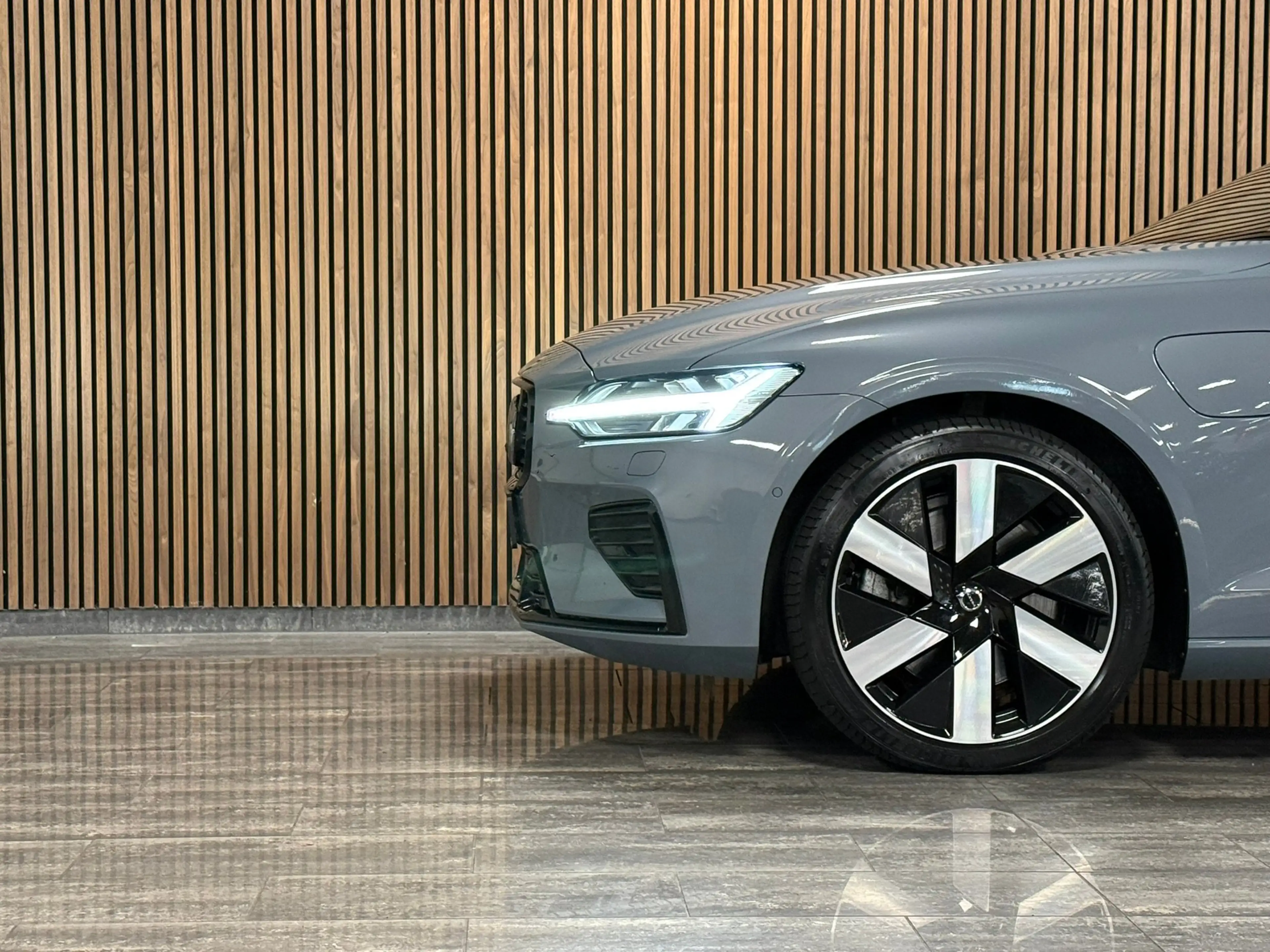 Volvo V60 T6 AWD Recharge Plus Dark | Schuifdak | 360 Camera — photo 6