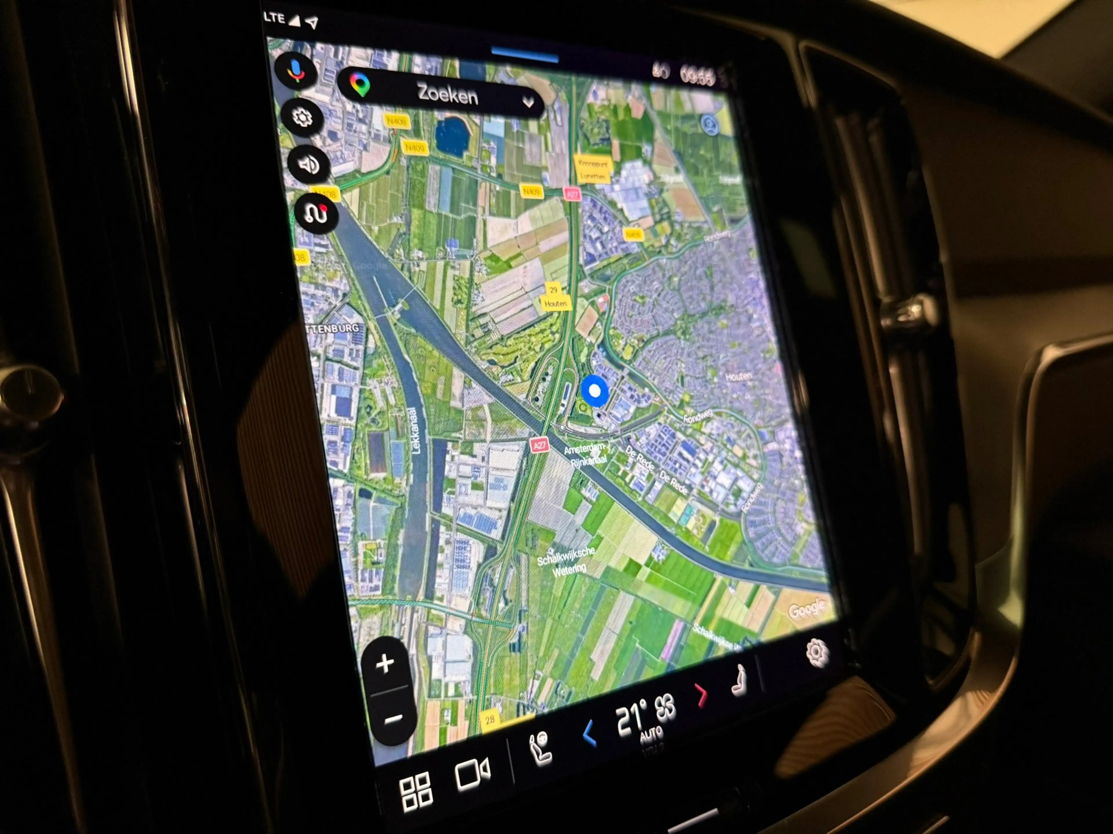 Volvo V60 T6 AWD Recharge Plus Dark | Schuifdak | 360 Camera — photo 23