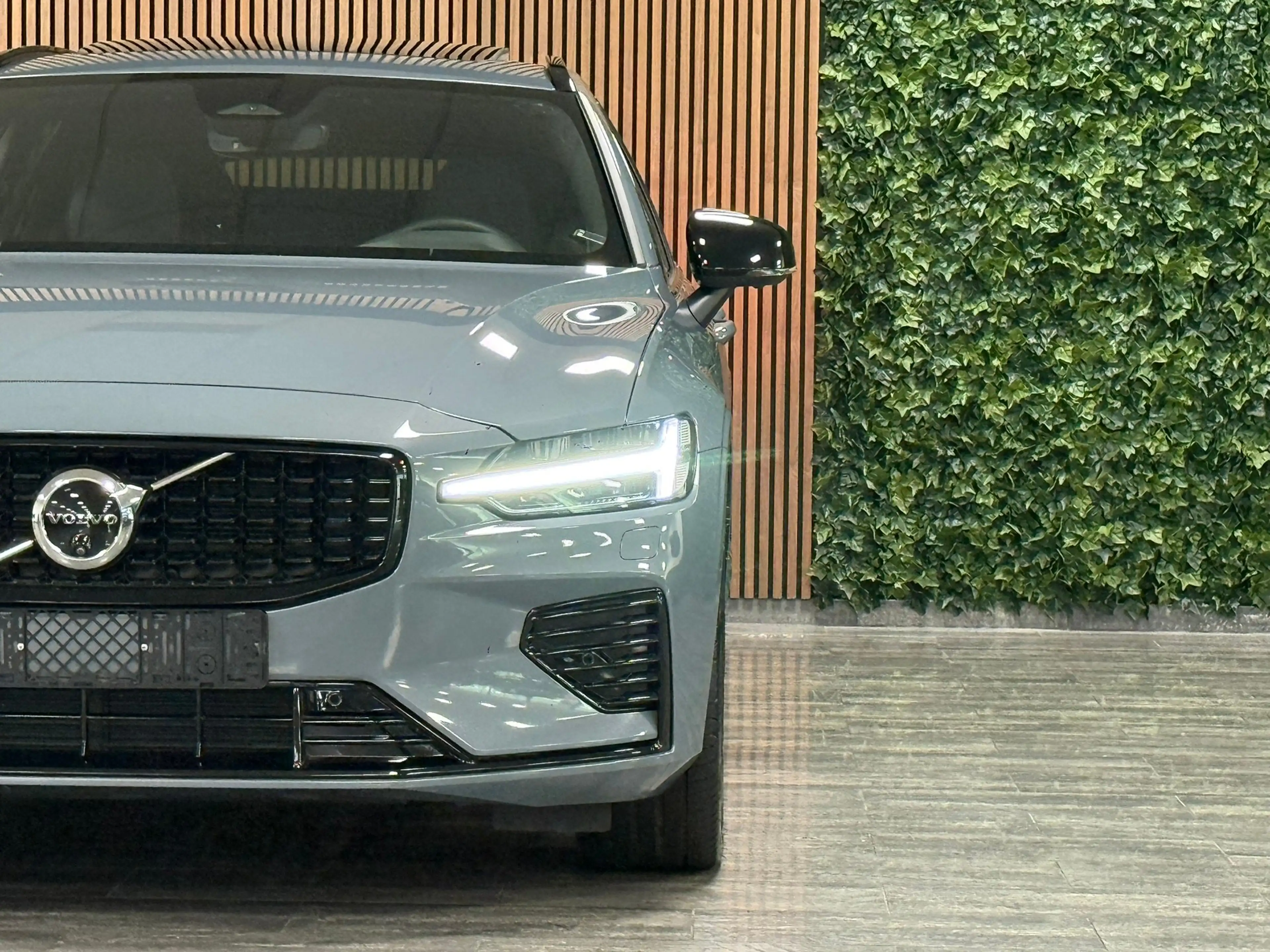 Volvo V60 T6 AWD Recharge Plus Dark | Schuifdak | 360 Camera — photo 10