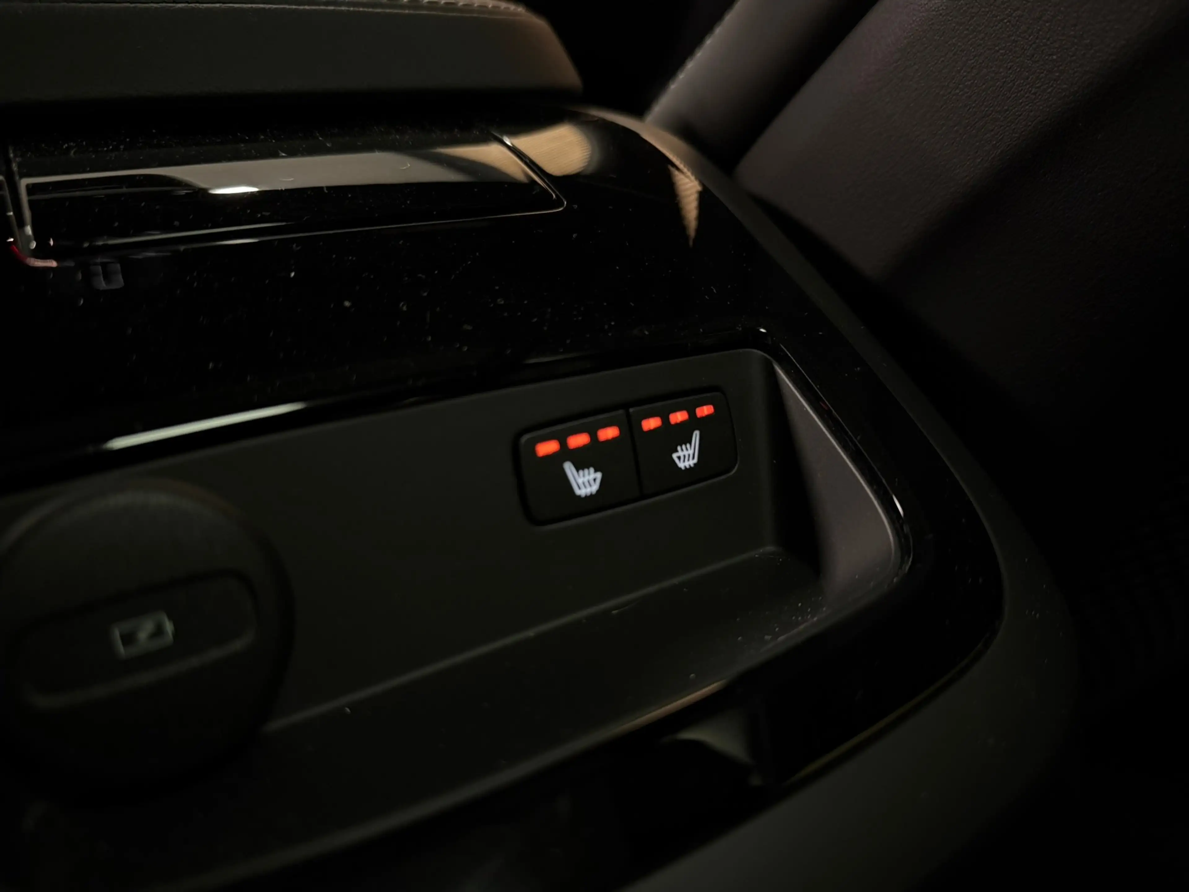 Volvo V60 T6 AWD Recharge Plus Dark | Schuifdak | 360 Camera — photo 14