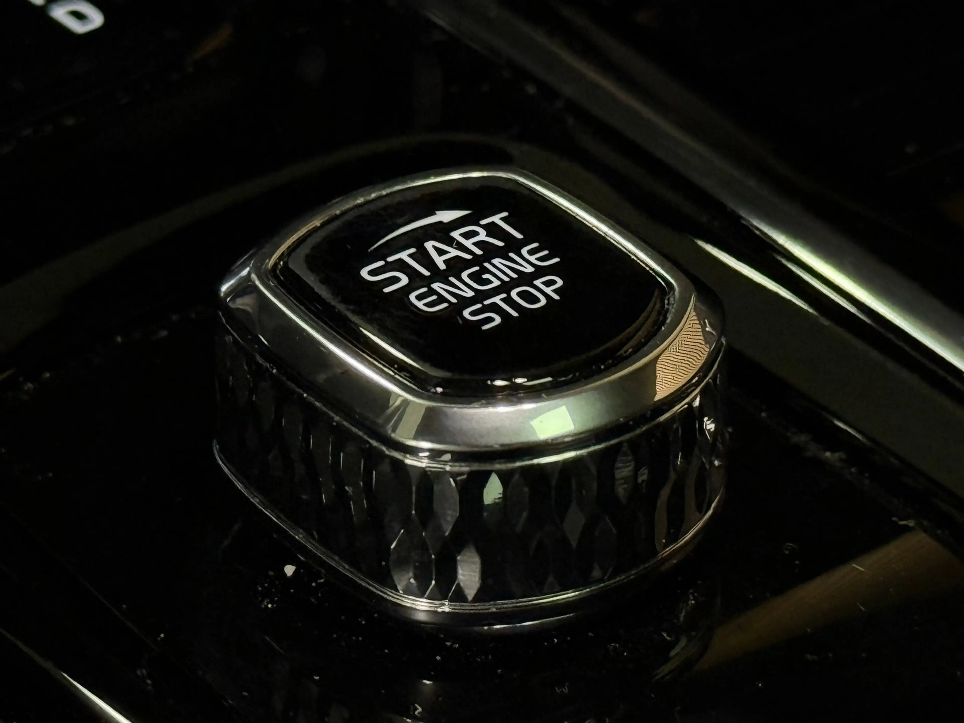 Volvo V60 T6 AWD Recharge Plus Dark | Schuifdak | 360 Camera — photo 39