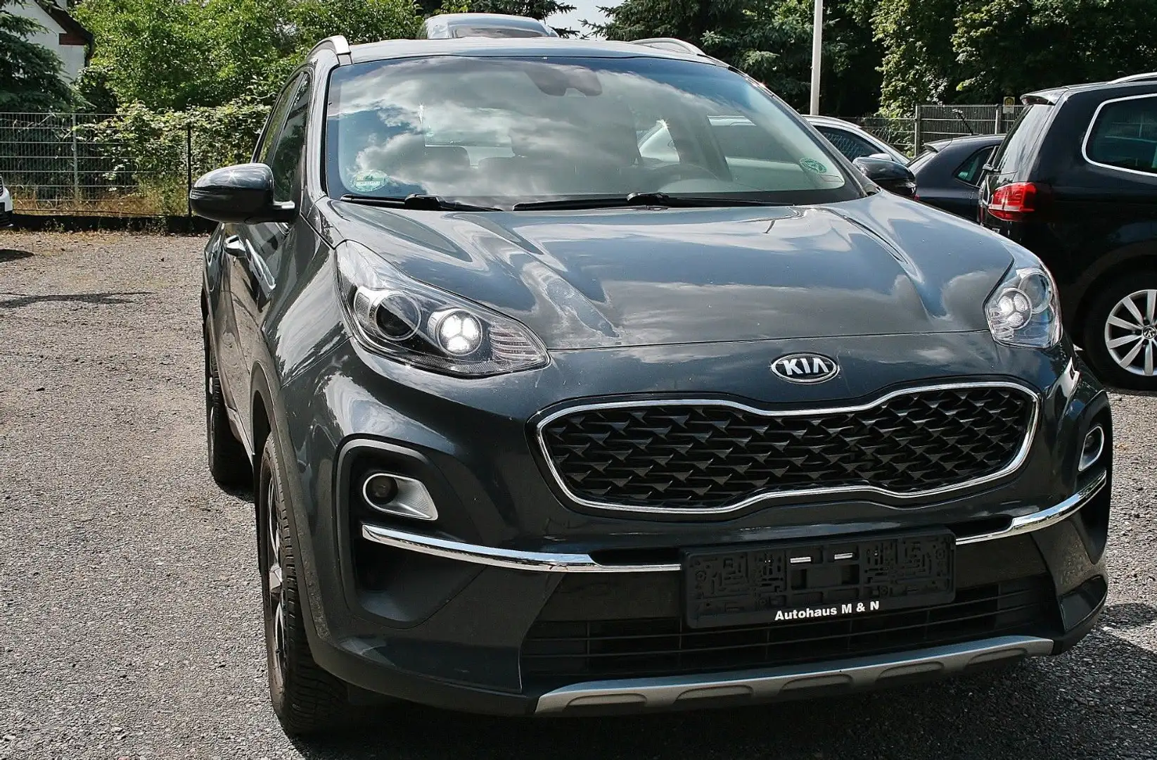 Kia Sportage 4WD+Navi+AHK+Lenkradh+Kamera+Spurhalte Grijs - 1