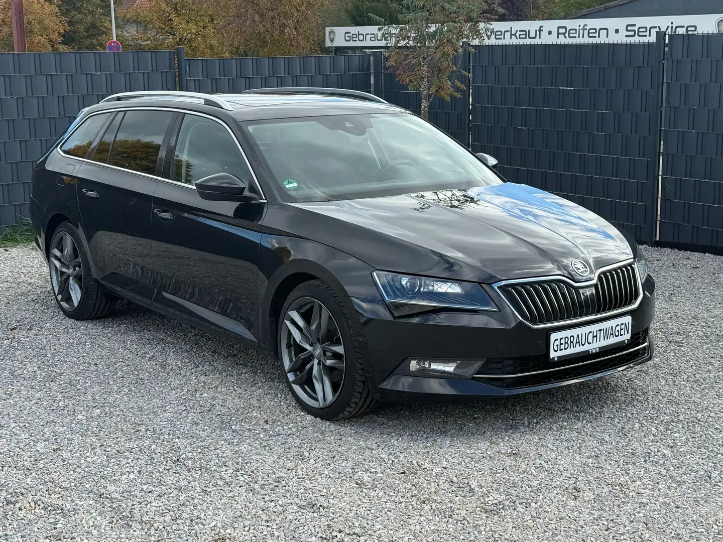 Skoda Superb Superb III Combi Diesel 2.0 TDI 4x4 DSG Style Noir - 2