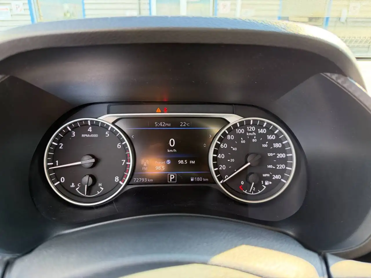 Nissan Sentra снимка Nissan Sentra