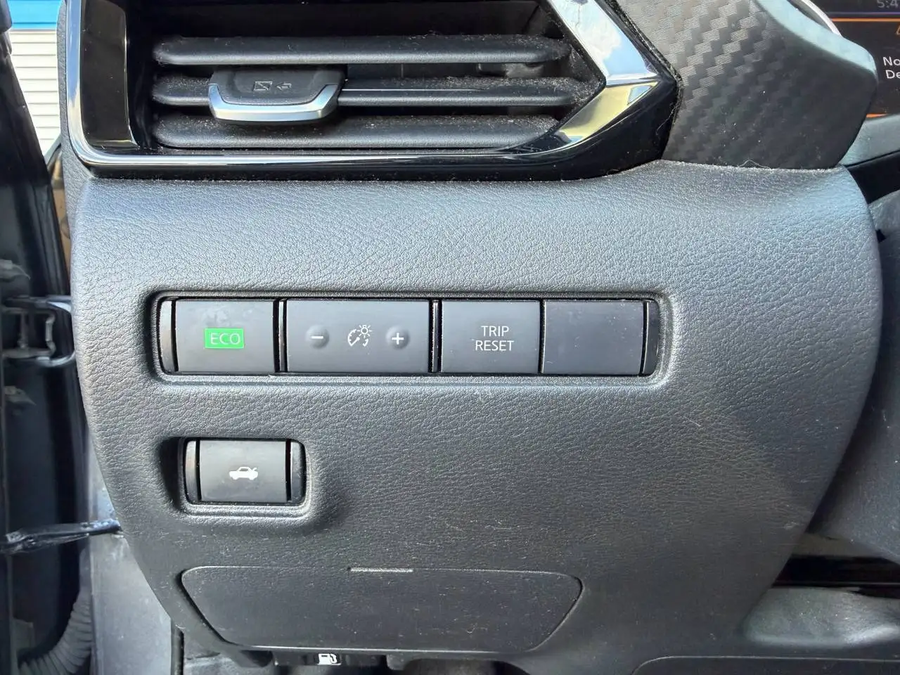 Nissan Sentra снимка Nissan Sentra