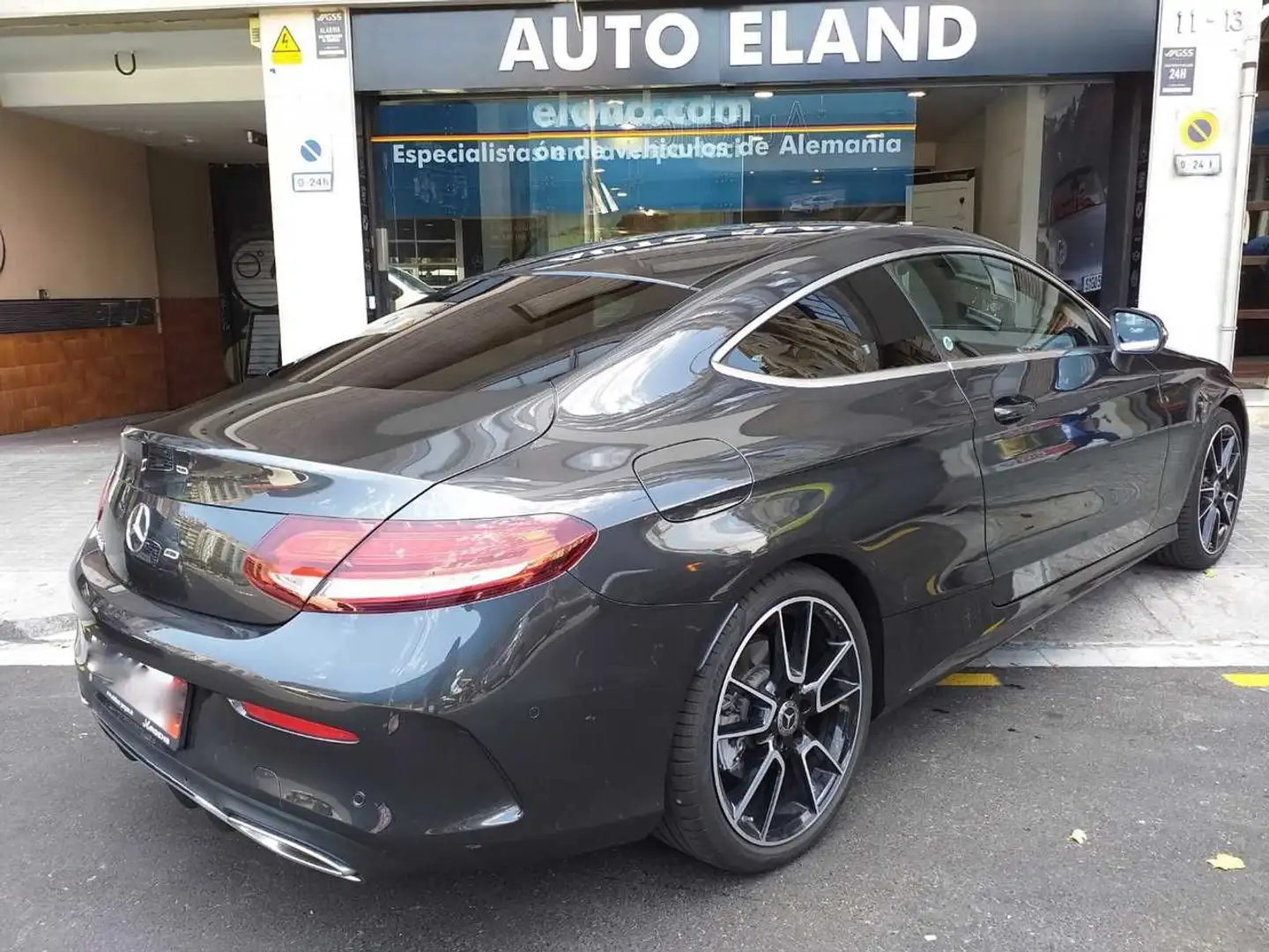 Mercedes-Benz C 300 COUPE AMG Gris - 1