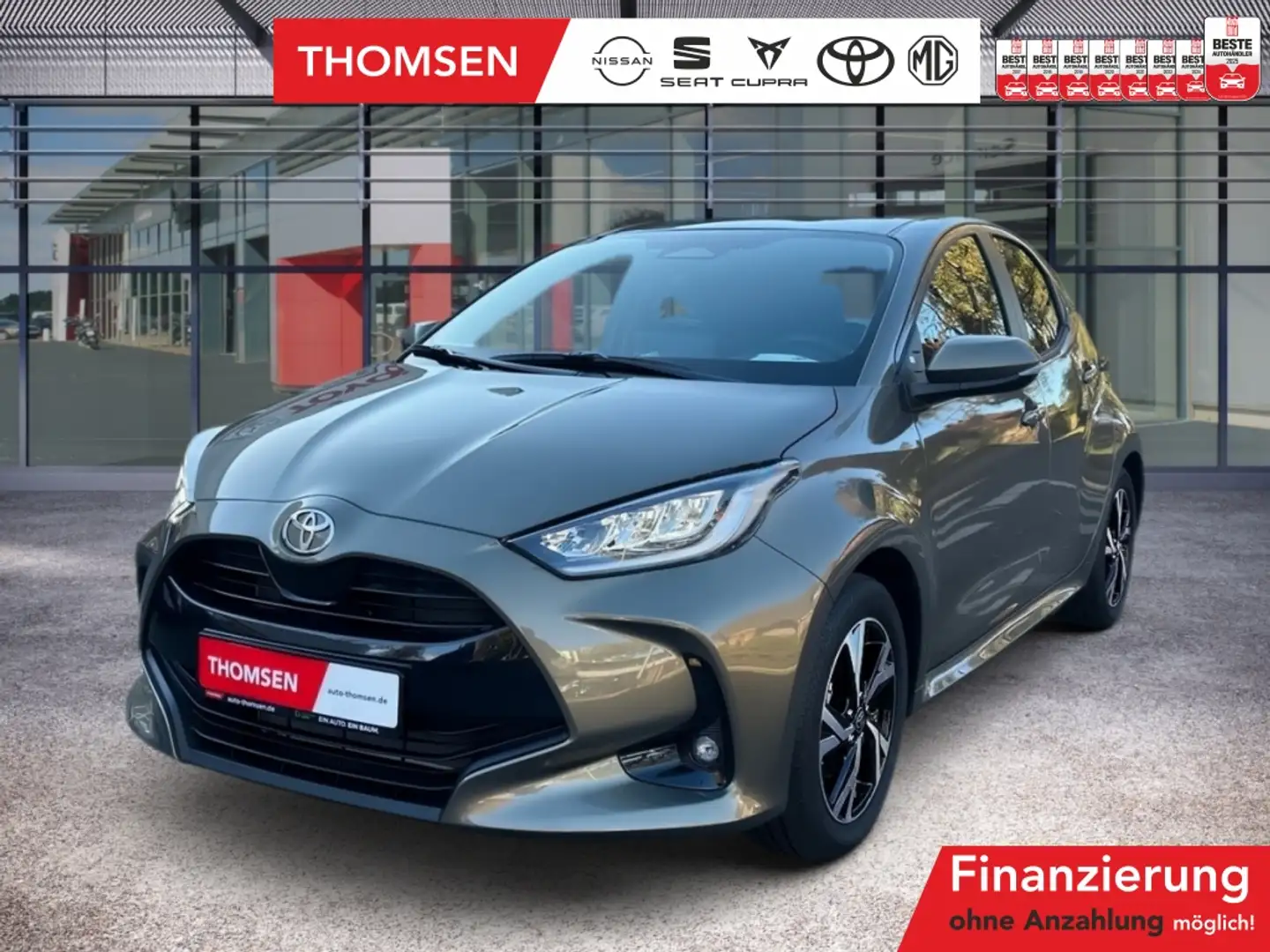 Toyota Yaris 1.5 (Hybrid) D Team Deutschland ACC AUT Bruin - 1