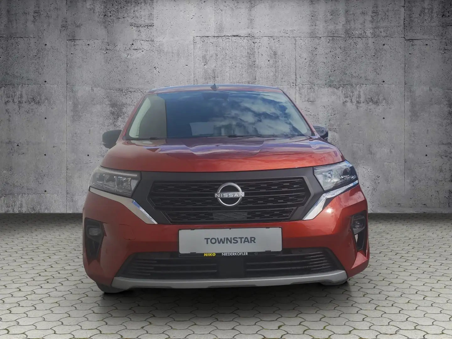 Nissan Townstar Townstar L1 DIG-T 130 Tekna ab 31.990.- Orange - 2