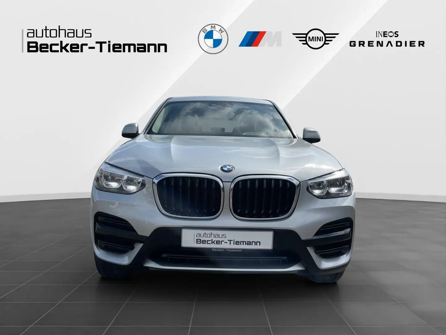BMW X3 xDrive30i A, Navi,Lordosenstütze,PDC,Klimaautomati Grau - 2