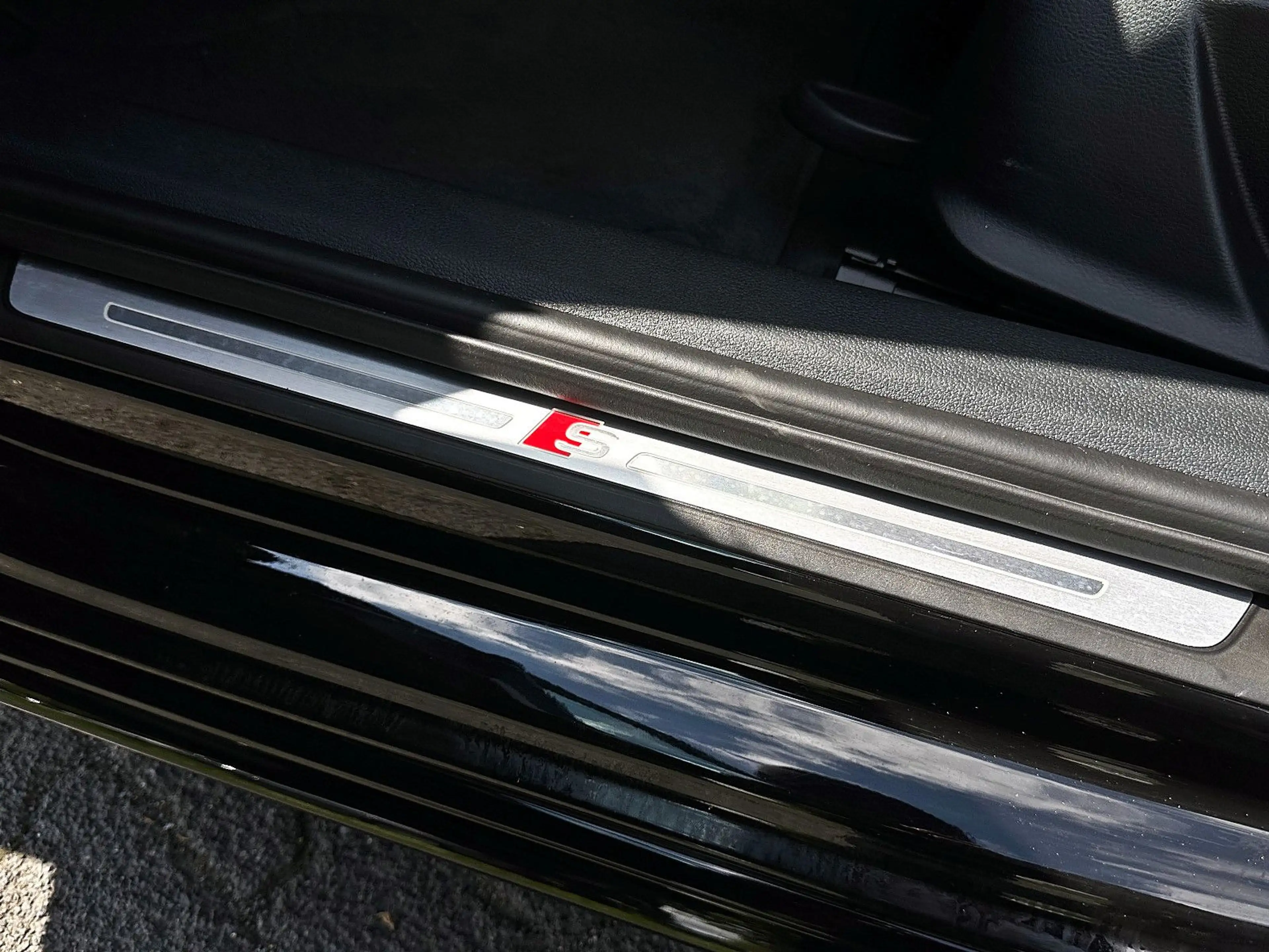 Audi A4 Avant 45TFSI qu S LINE BLACK PANO AHK MATRIX — photo 8