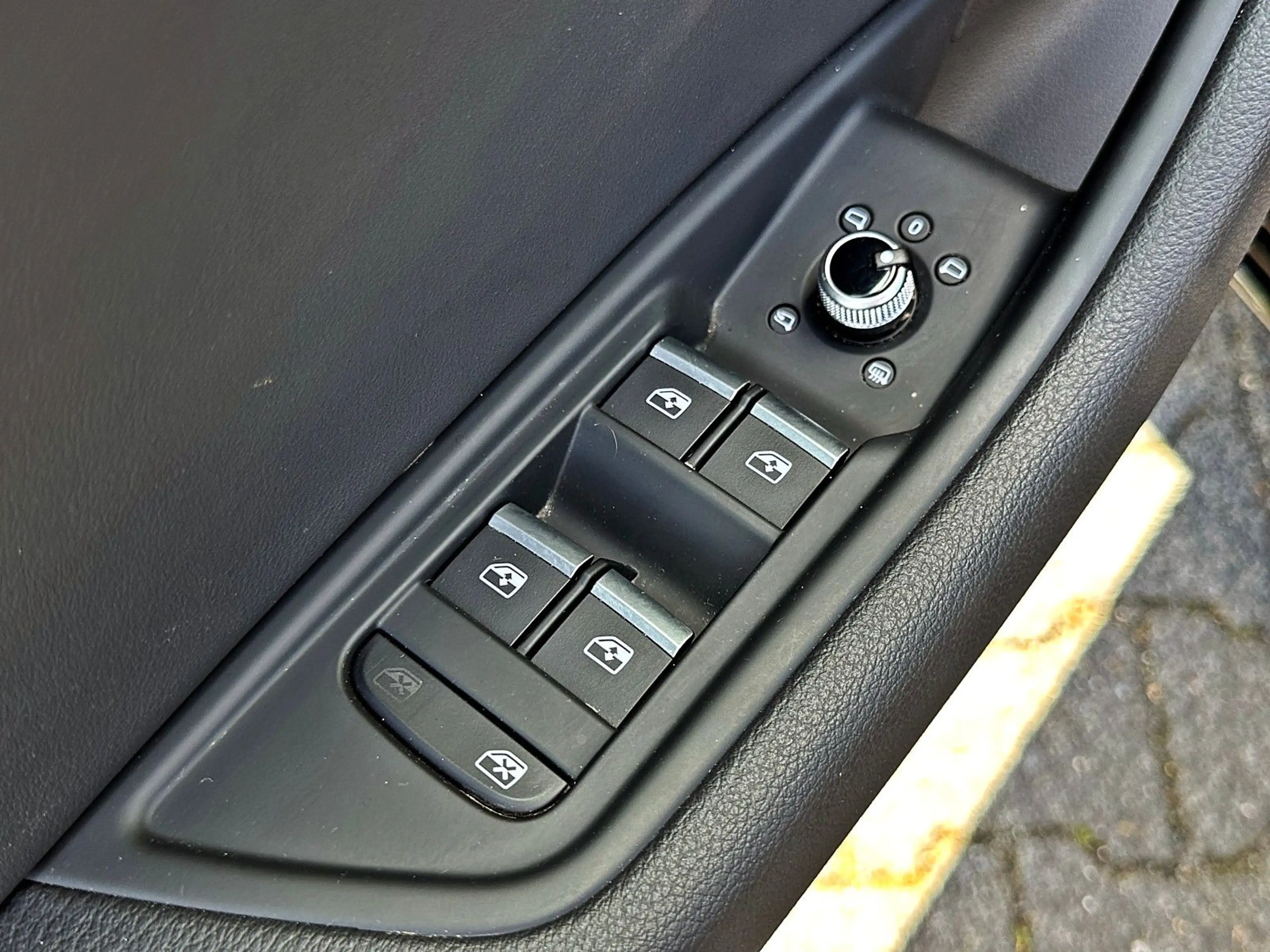 Audi A4 Avant 45TFSI qu S LINE BLACK PANO AHK MATRIX — photo 7