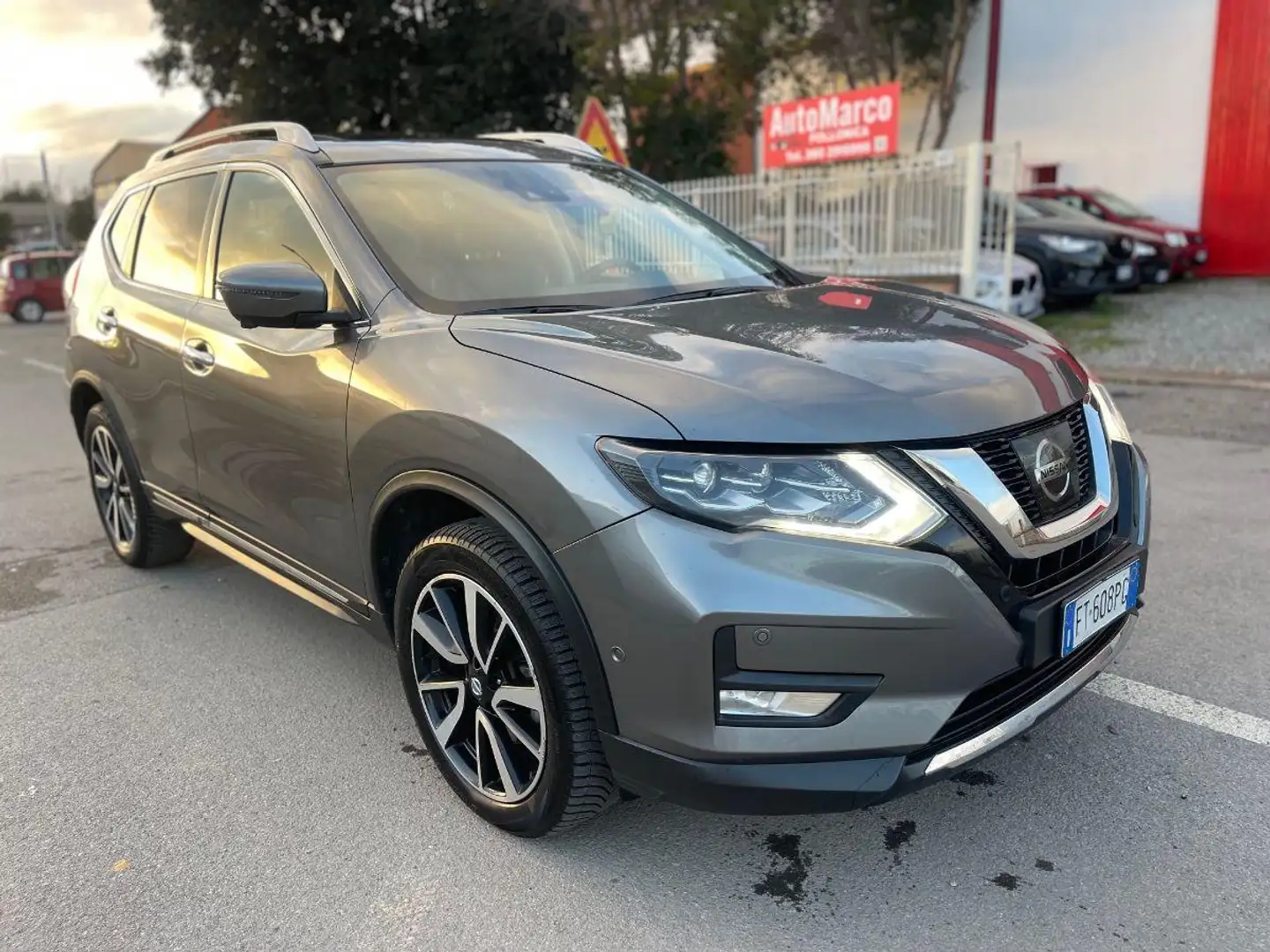 Nissan X-Trail 2.0 dCi 4WD Tekna Gris - 1