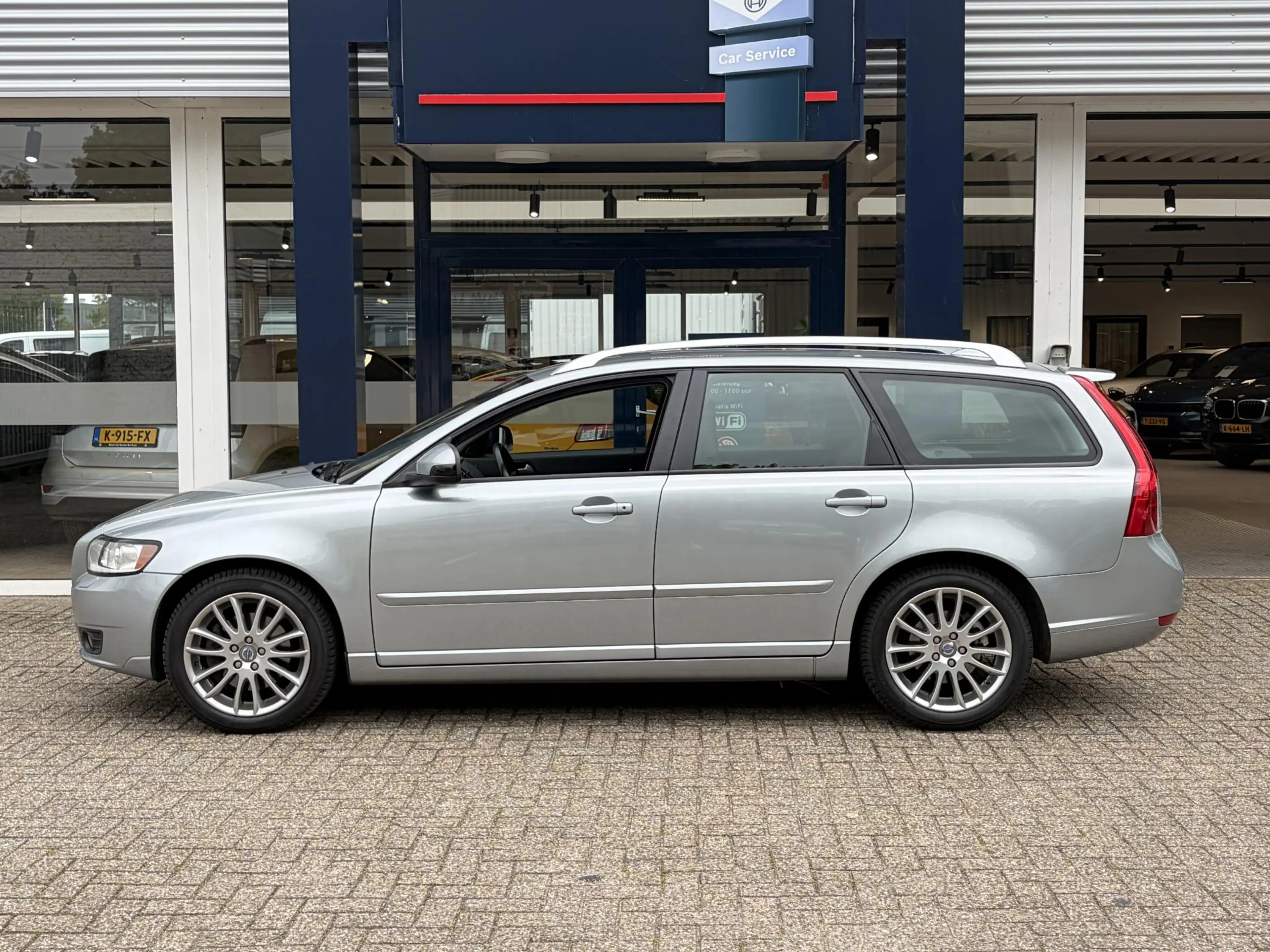 Volvo V50 2.4i Edition II / Automaat / NL-Auto / 2e-Eigenaar — photo 3